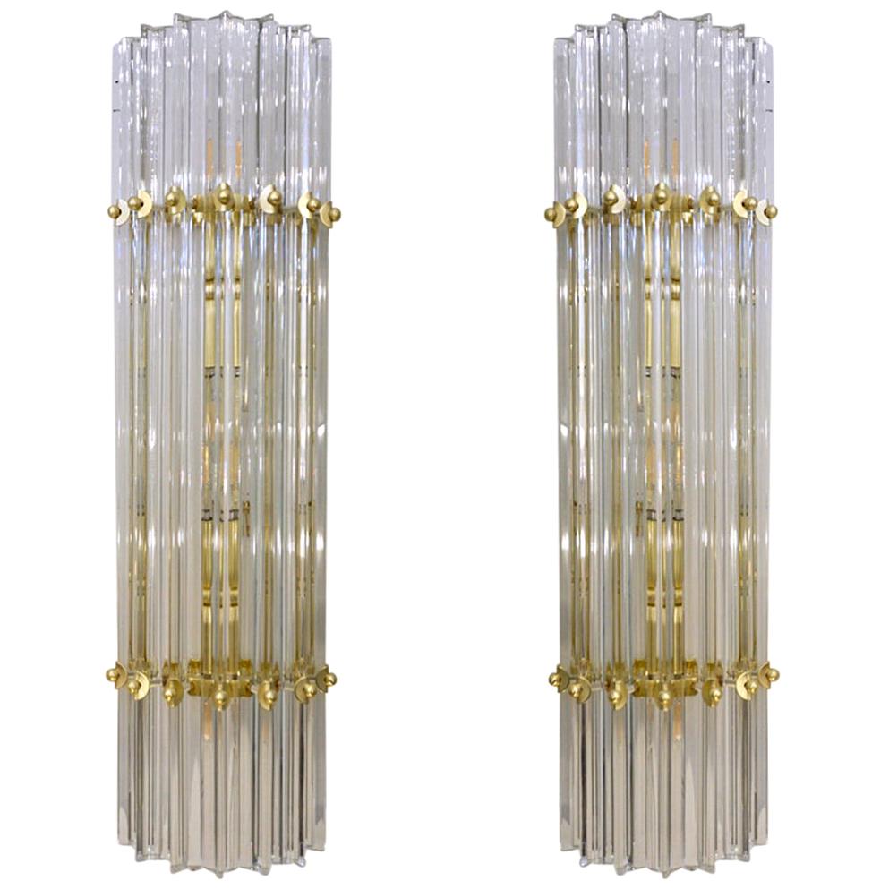 Italian Contemporary Minimalist Pair of Satin Brass Crystal Murano Glass Sconces For Sale
