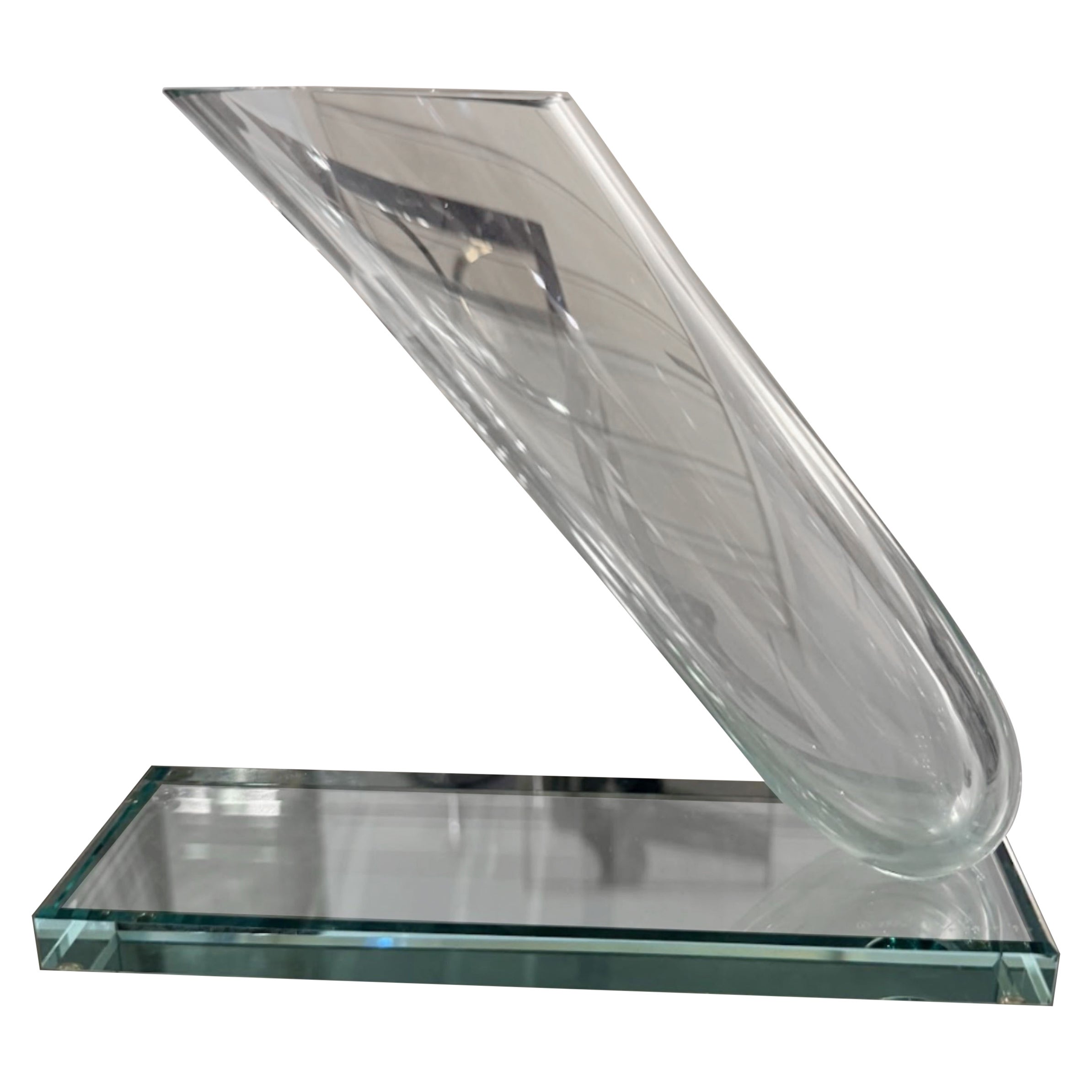 Italian Contemporary Murano Slanted Vase on a base en vente