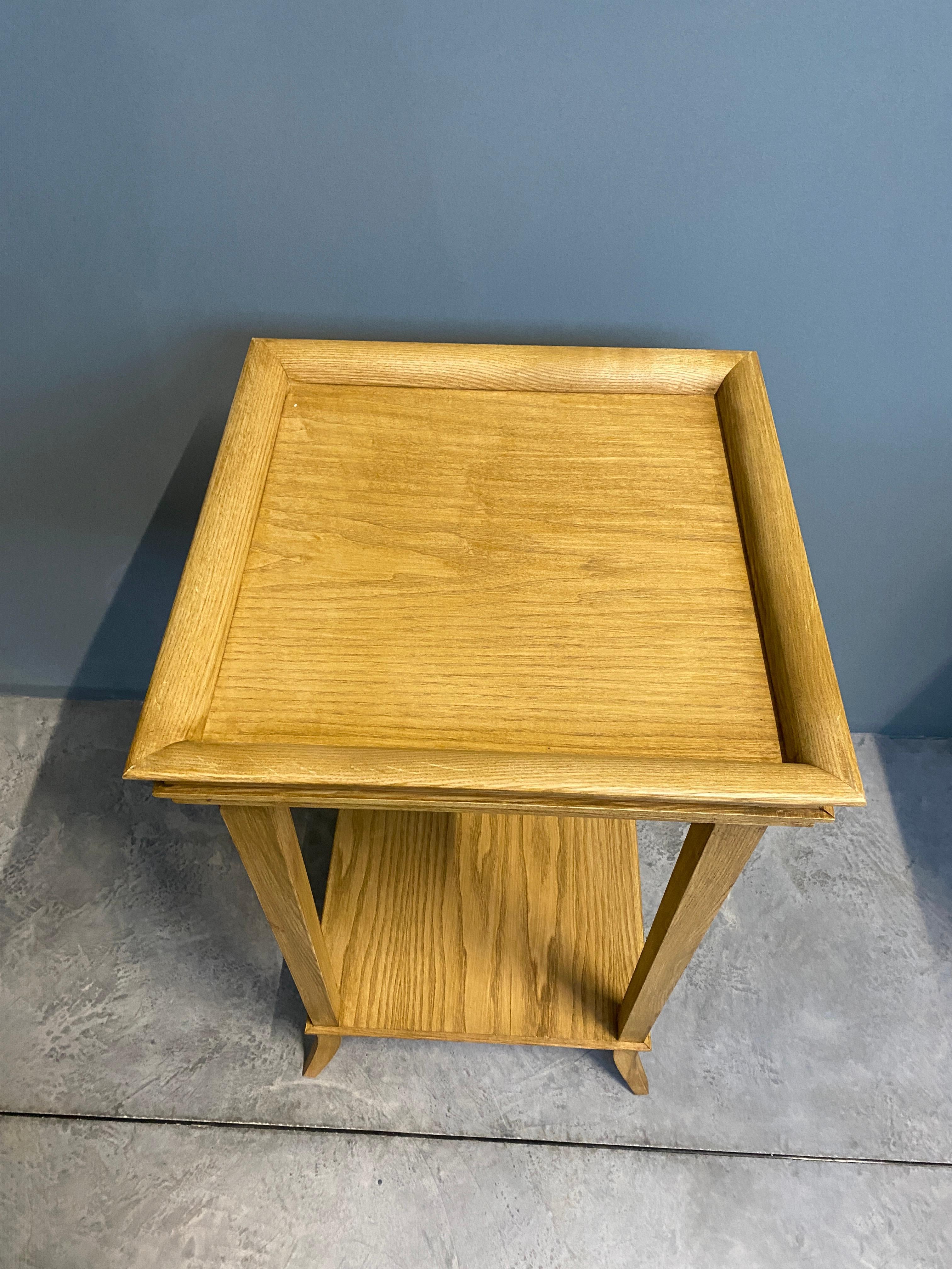 Italian Contemporary  Natural Wood Side Table with Wood Finishes In New Condition For Sale In Scandicci, Florence
