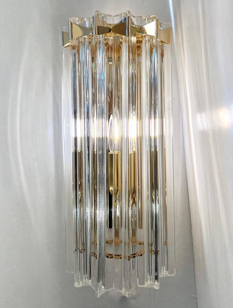 Organic Modern Italian Contemporary Pair of Minimalist Brass Crystal Clear Murano Glass Sconces For Sale