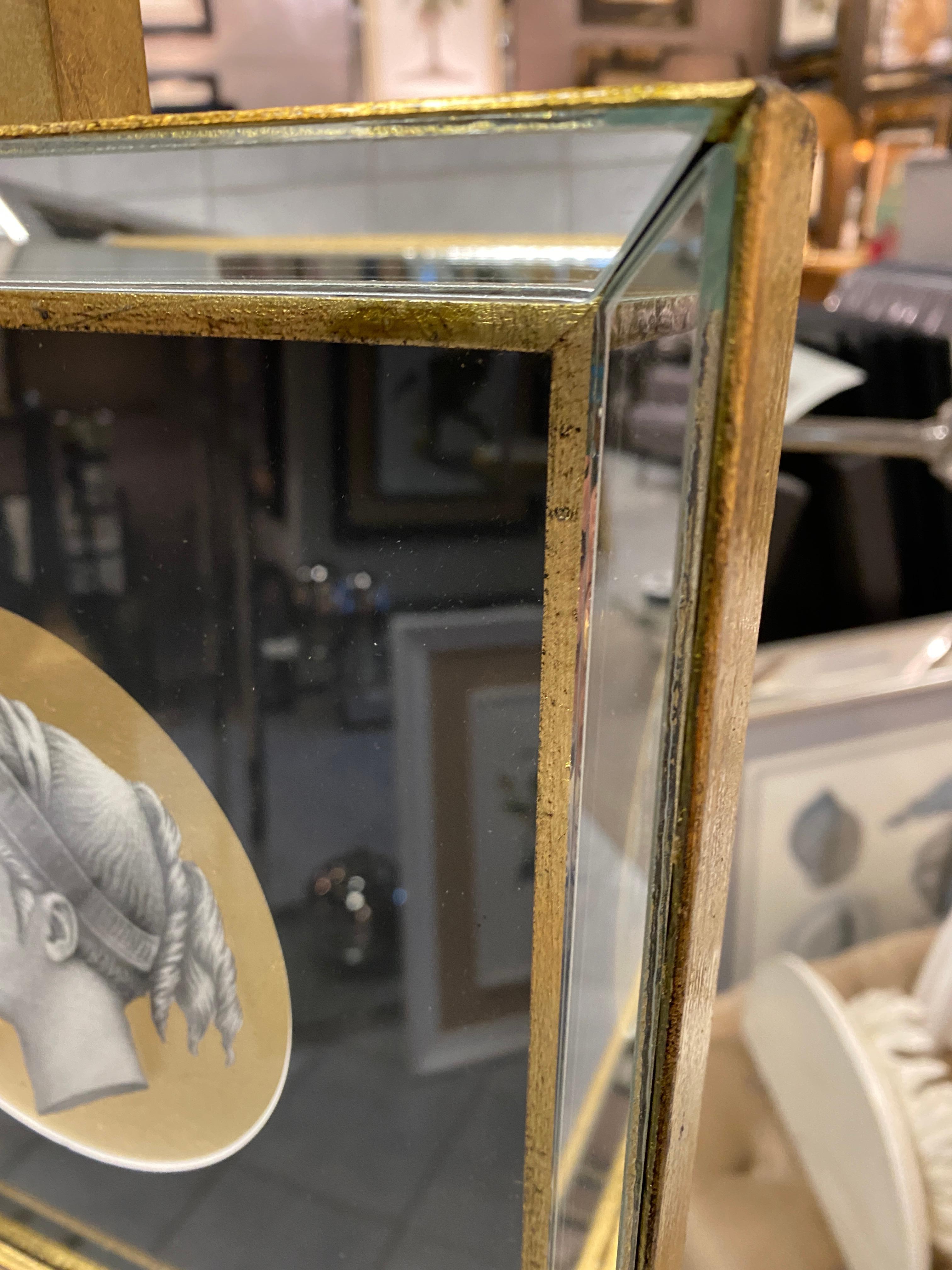 Italian Contemporary Print of Ancient Profile with Mirror and Gold Wood Frame  In New Condition For Sale In Scandicci, Florence