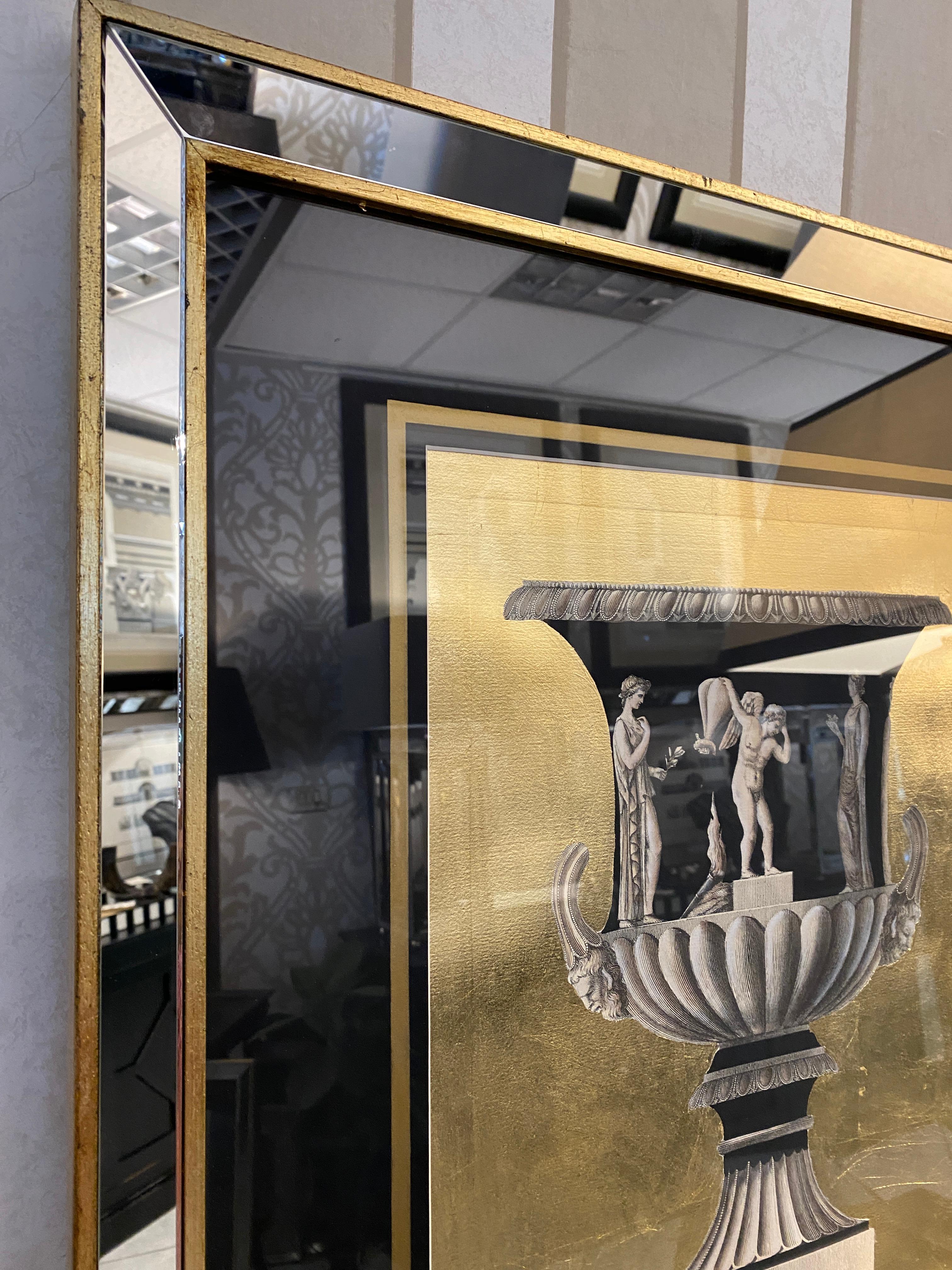 Neoclassico Vaso Romano Italiano Contemporaneo Stampa Oro Nero con Cornice in Legno Specchio 2 di 2 in vendita