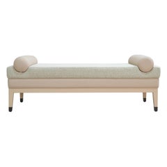 Italian Contemporary Upholstered Bench in Quinoa Fabric and Beige Leather
