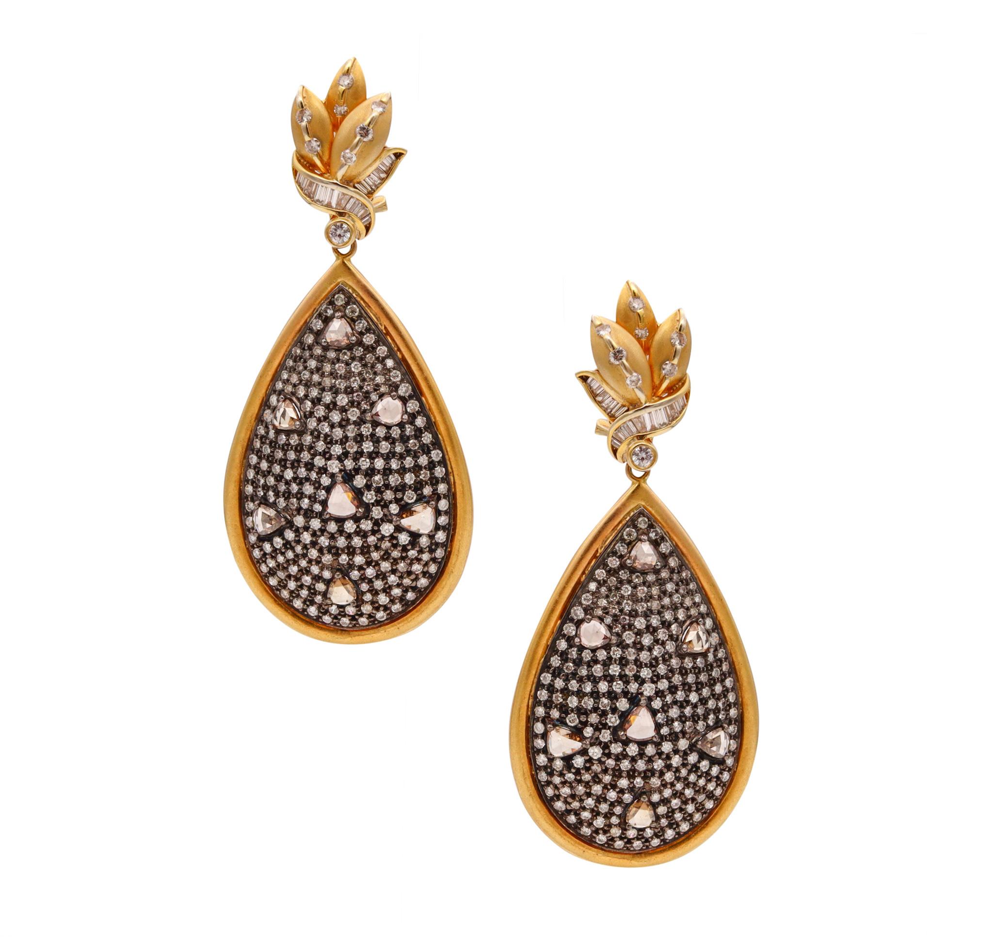 Italian Convertible Day and Night Cluster Drop Earrings 18kt Gold 15.12 Diamonds For Sale 2