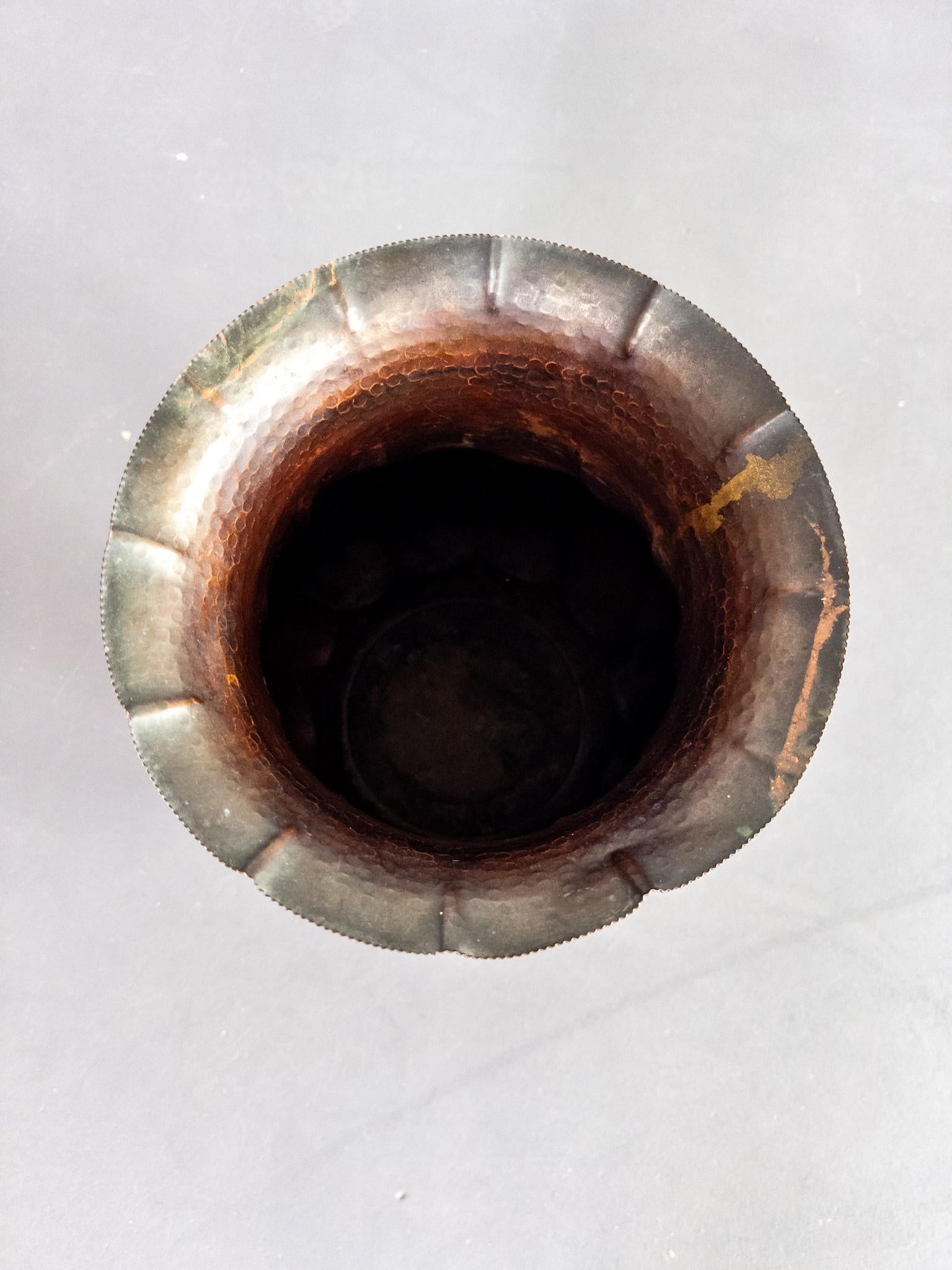 Rame Vaso ad anfora italiano in rame, anni '40-'50 in vendita
