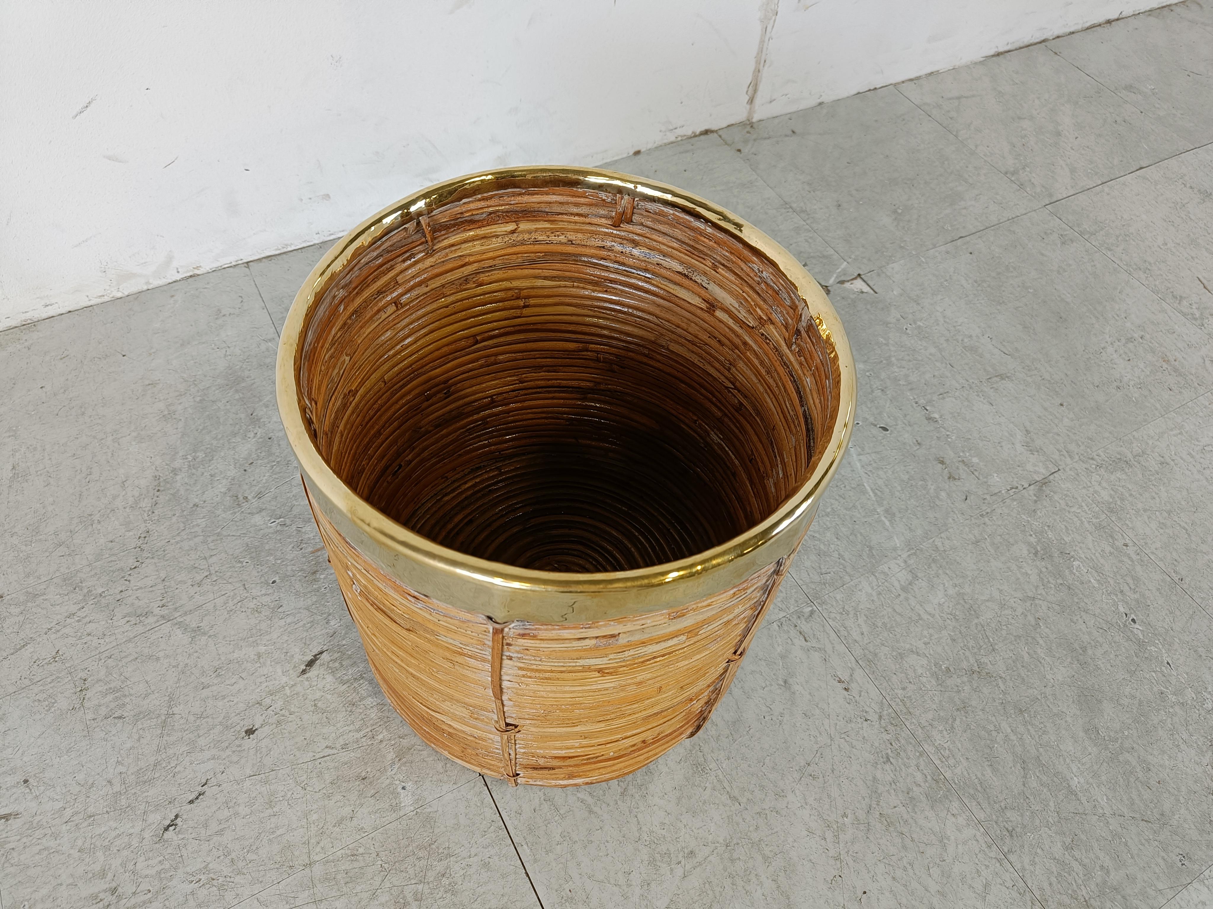Italian copper and bamboo trash can, 1960s For Sale 2
