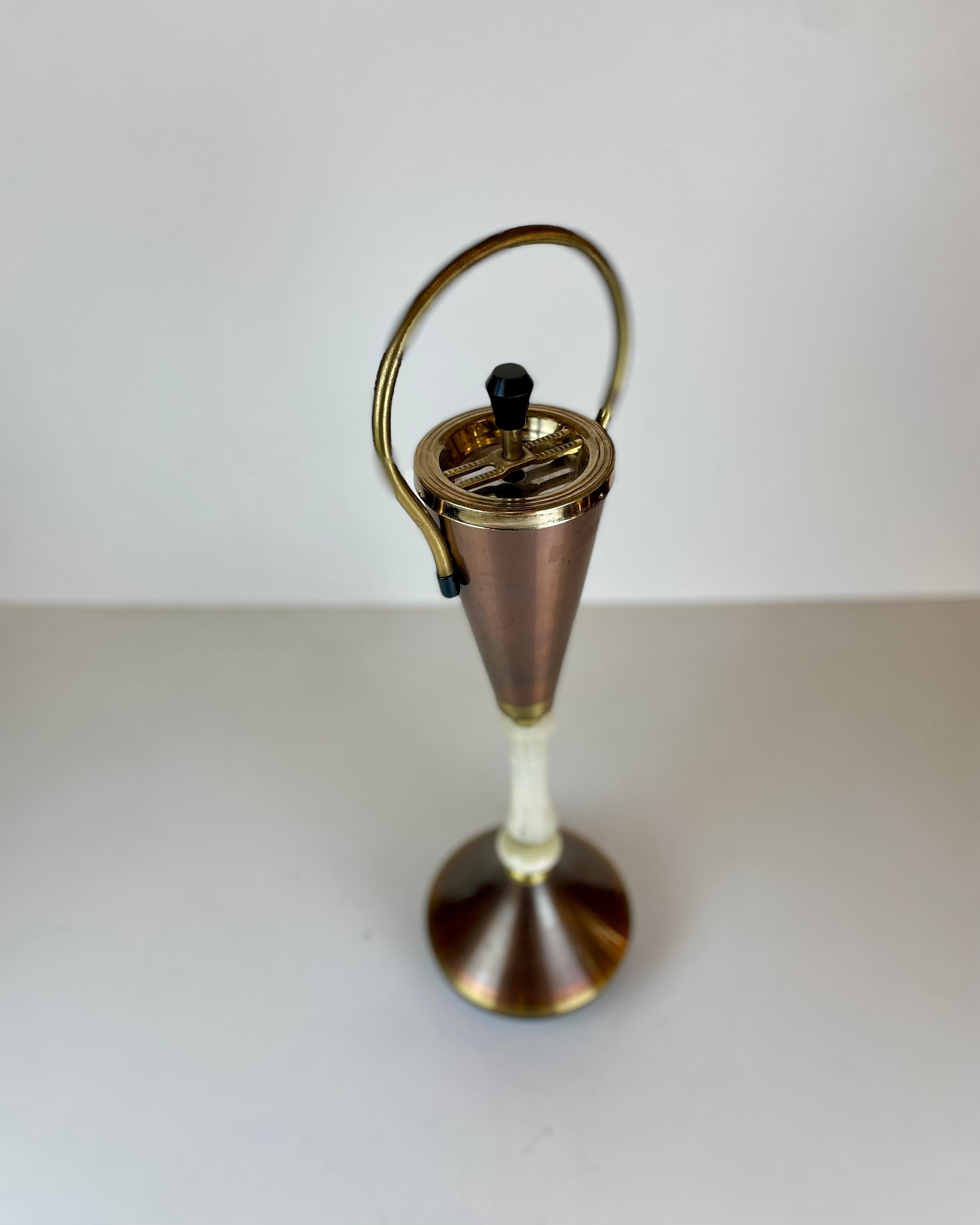 Mid-Century Modern Italian Copper & Brass Ashtray on Foot, 1950s~60’s For Sale