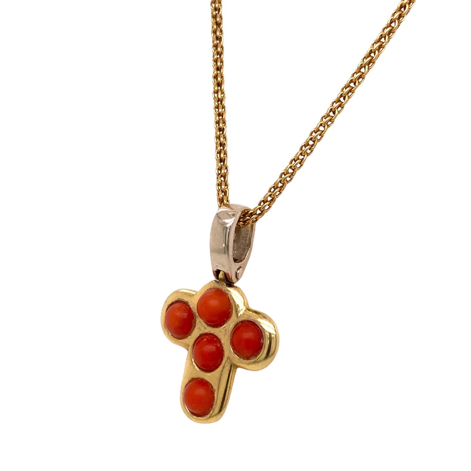 Italian Coral 18 Karat Yellow Gold Cross Pendant Necklace In Good Condition For Sale In Boca Raton, FL