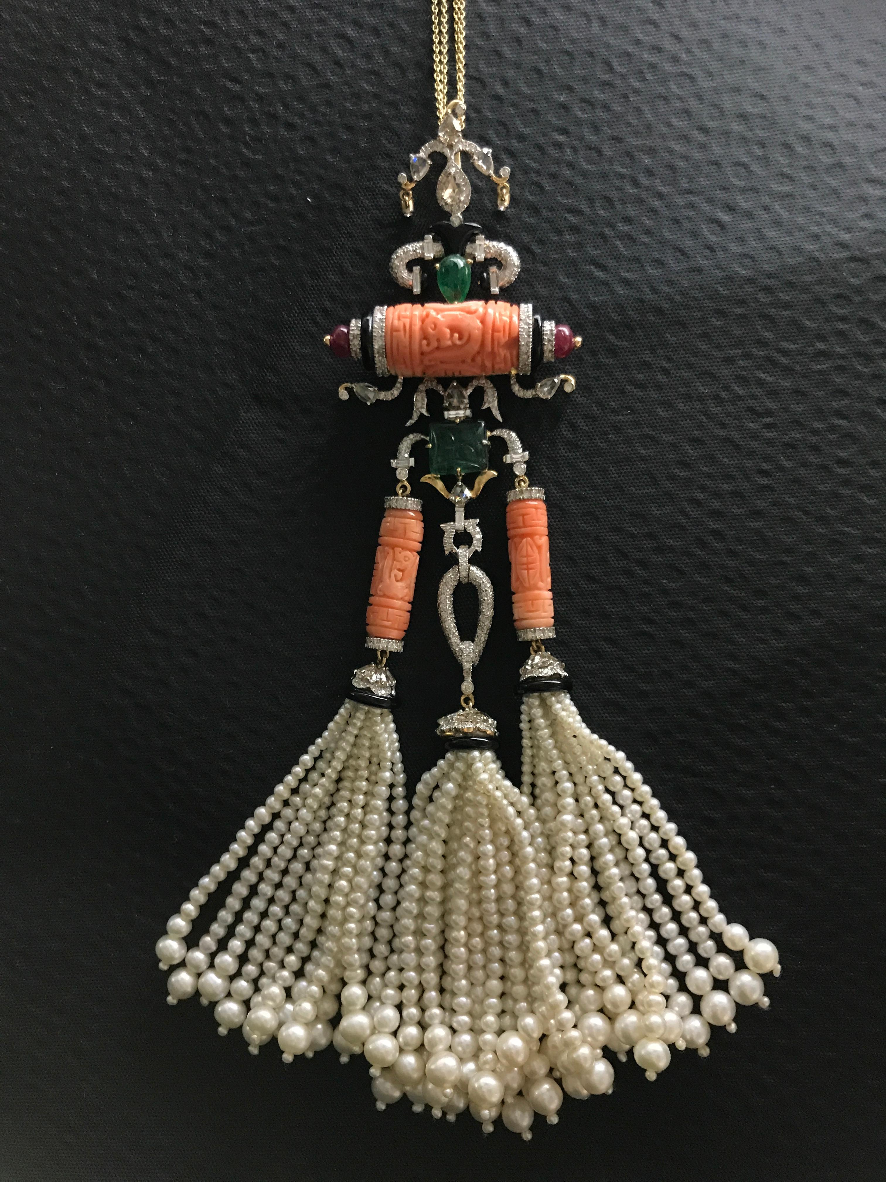 Italian Coral and Pearl 18 Karat Gold Tassel Necklace In Excellent Condition In Bangkok, Thailand