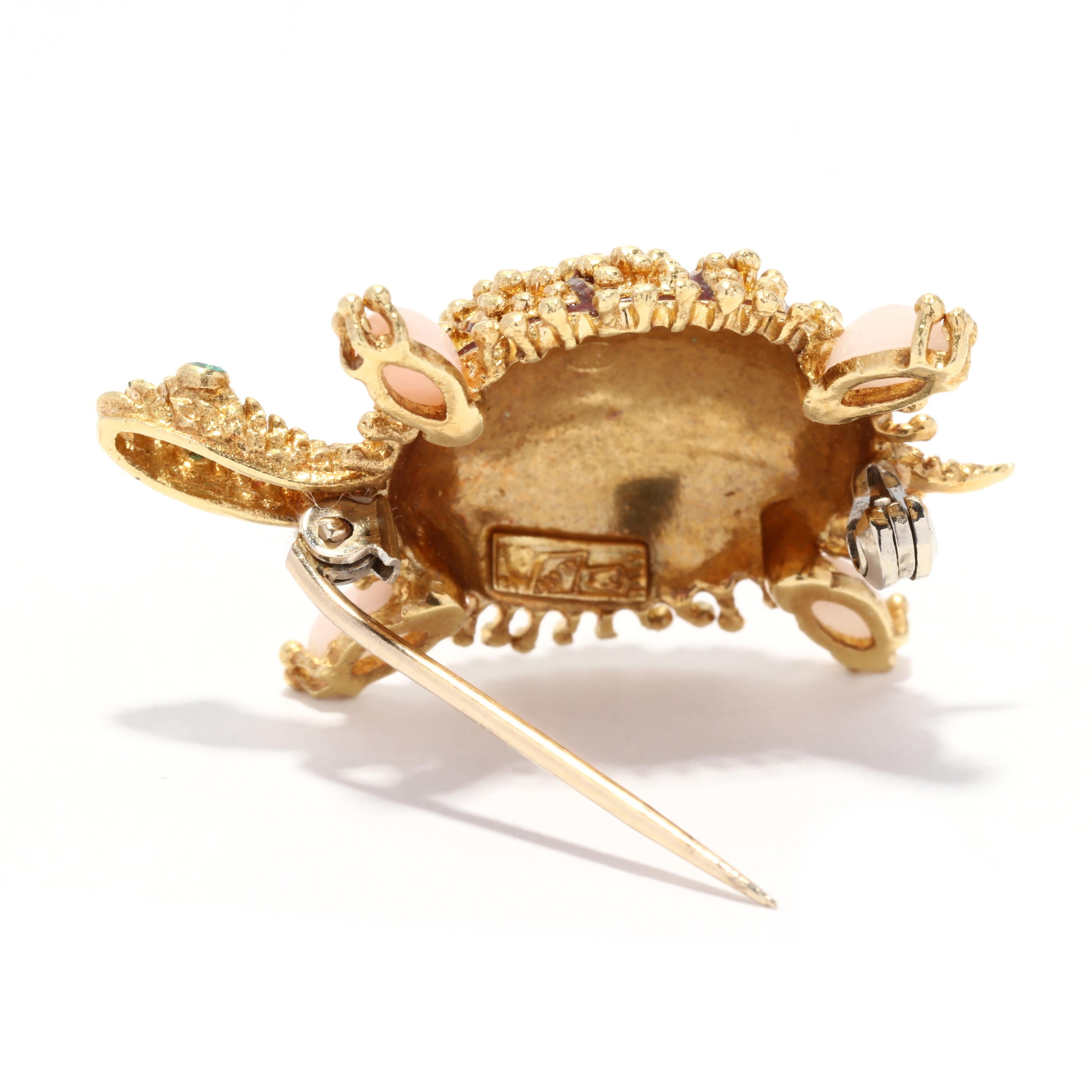 A vintage 14 karat yellow gold Italian coral enamel turtle brooch. This small gold brooch features a turtle motif with a stippled exterior, red enamel detailing, marquise cabochon cut coral feet, and a pin stem clasp.

Stones:
- coral, 4 stones
-
