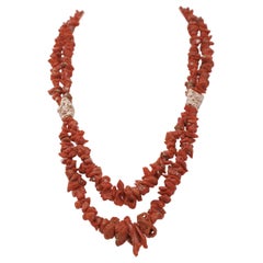 Collier de corail italien à plusieurs brins