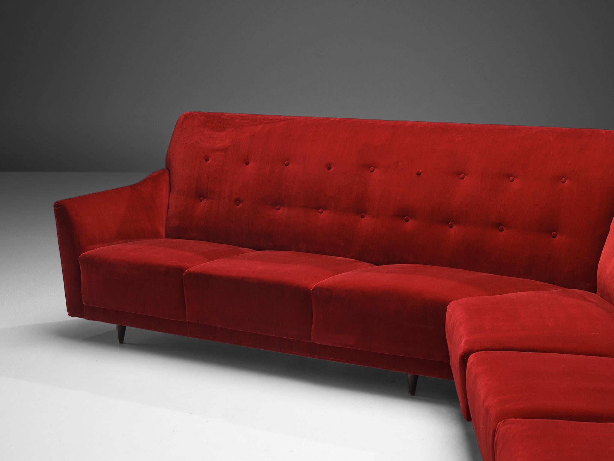 Italian Corner Sofa in Bright Red Velvet  In Good Condition For Sale In Waalwijk, NL
