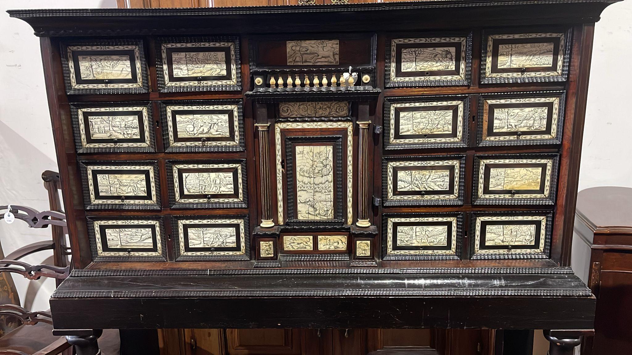 ITALIAN COUNTER/CABINET WITH TREMPE 19th Century For Sale 4