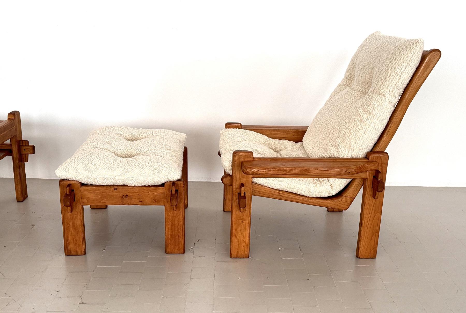 Set da salotto country italiano in quercia massiccia con nuova tappezzeria bouclé, anni '70 in vendita 5