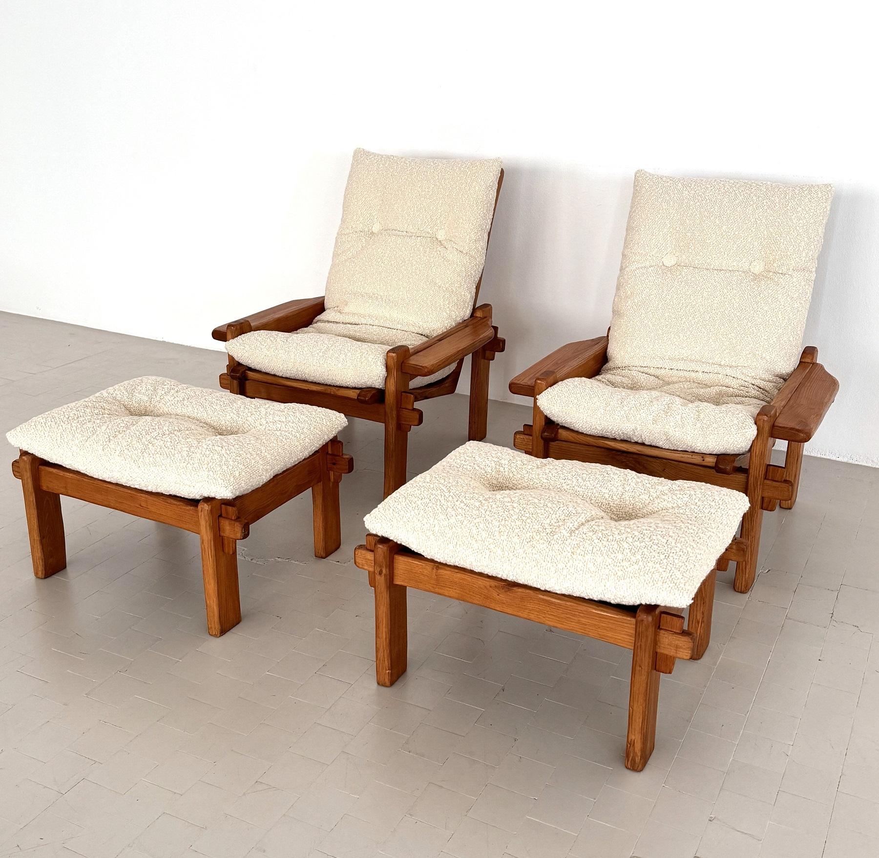 Set da salotto country italiano in quercia massiccia con nuova tappezzeria bouclé, anni '70 in vendita 11