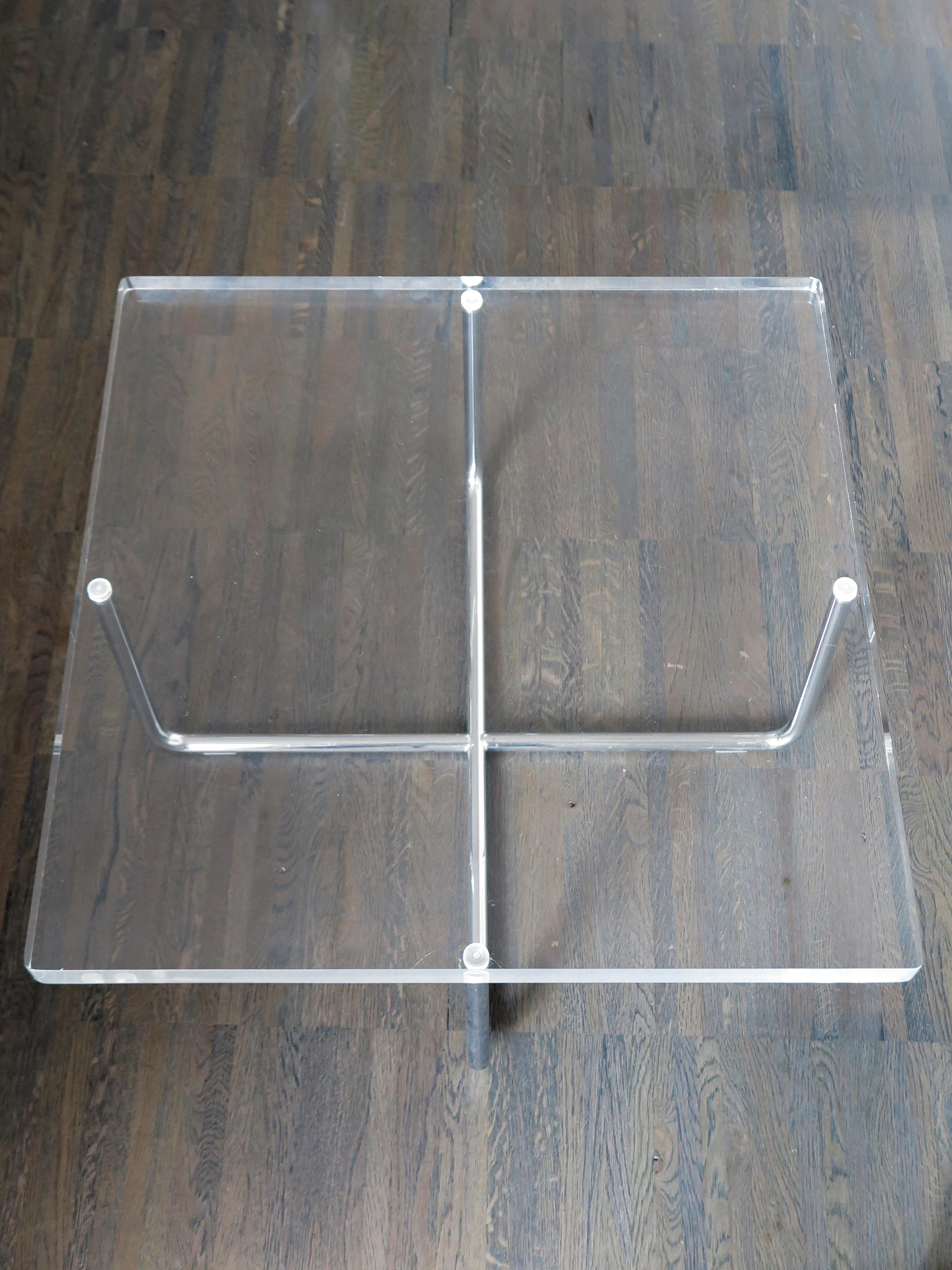 Italian Couple of Plexiglass Modern Coffee Table Produced by Minotti, 1990s 4