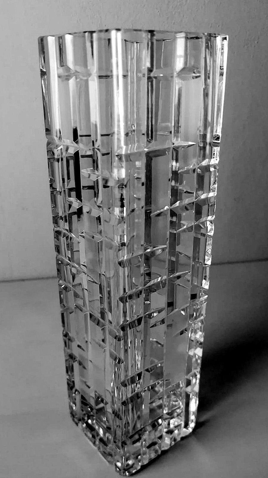 Hand-Crafted Italian Craftsmanship Hand-Cut and Hand-Polished Beveled Crystal Vase For Sale