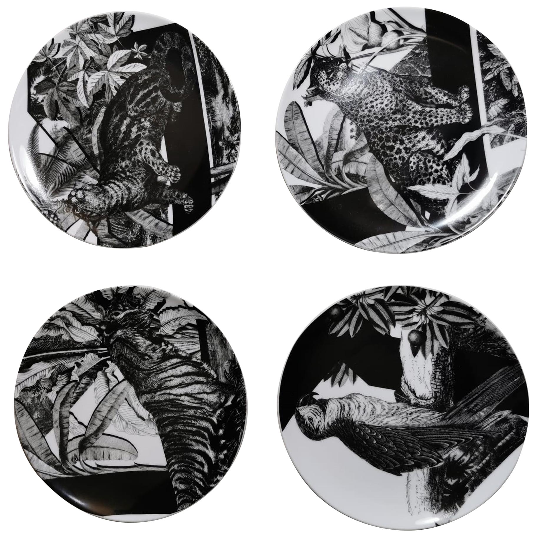 Italian Craftsmanship Set of Four Decorative Plates in Printed Porcelain
