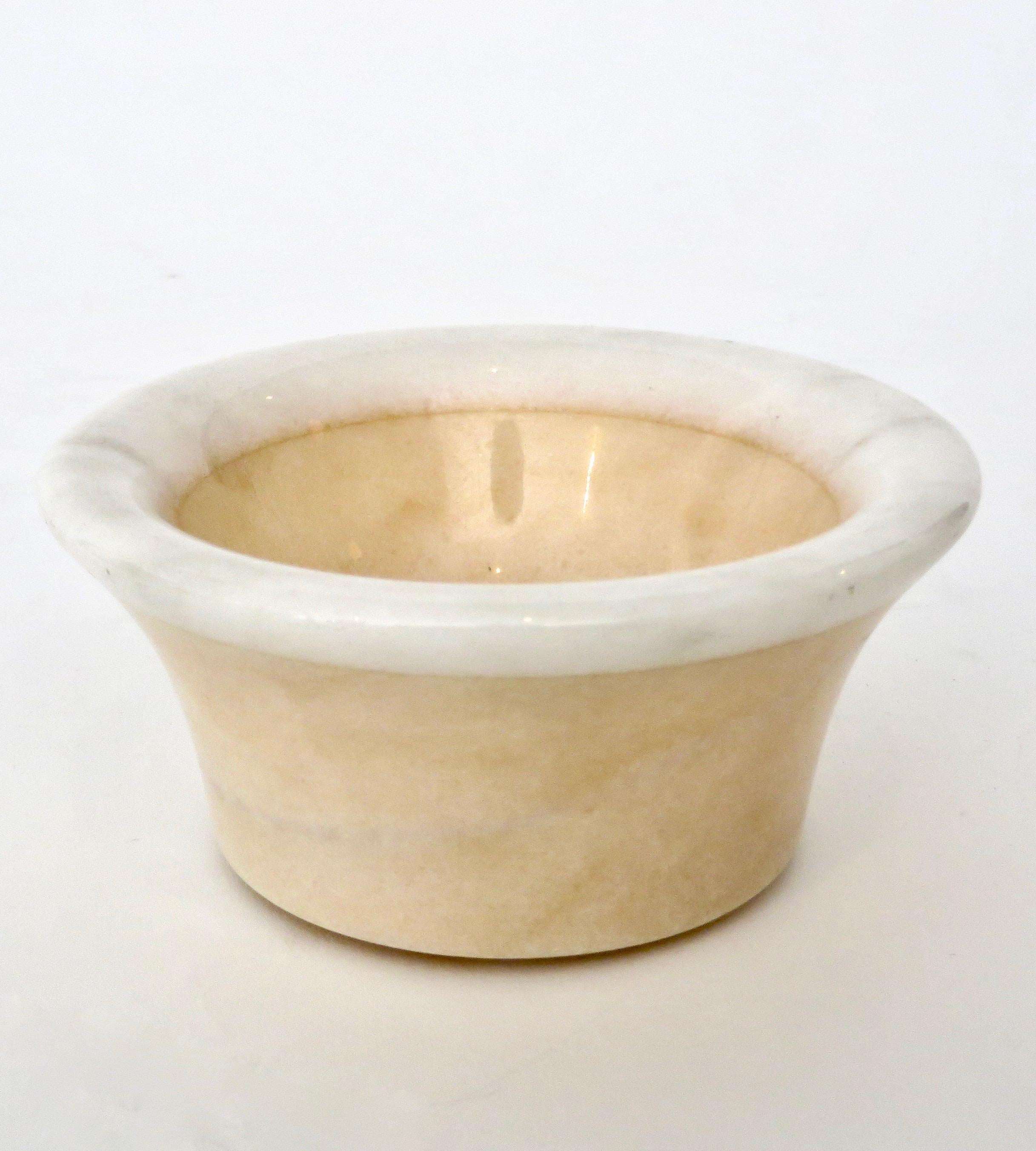 Mid-Century Modern Italian Cream and White Marble Bowl Dish or Vide Poche