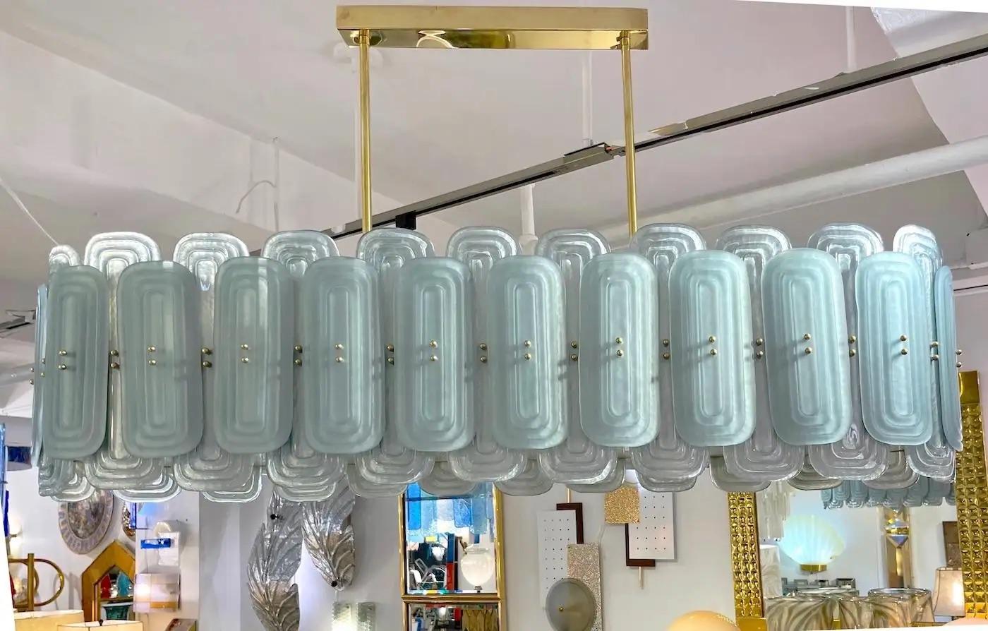 Italian Cream Ivory Crystal Gold Texture Murano Glass Oval Brass Chandelier For Sale 2