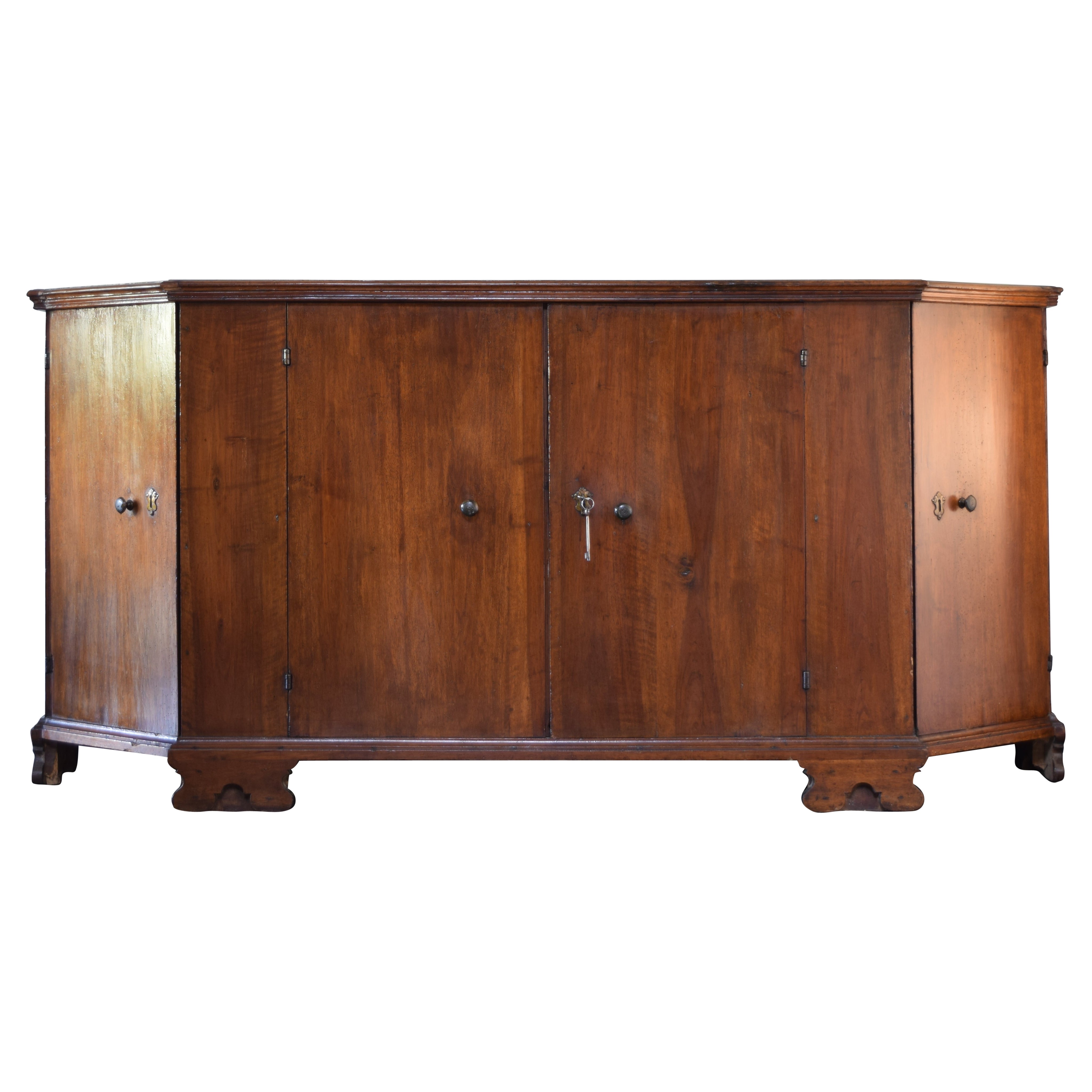 Italian, Cremona, Light Walnut Scantonata Credenza, 2nd half 18th century For Sale