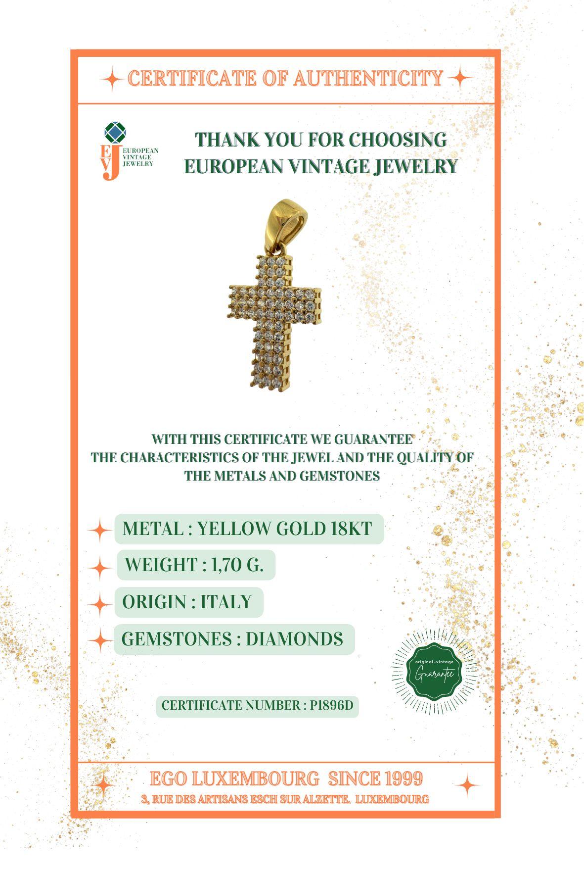 Italian Cross 18 karat Yellow Gold with Diamonds For Sale 2