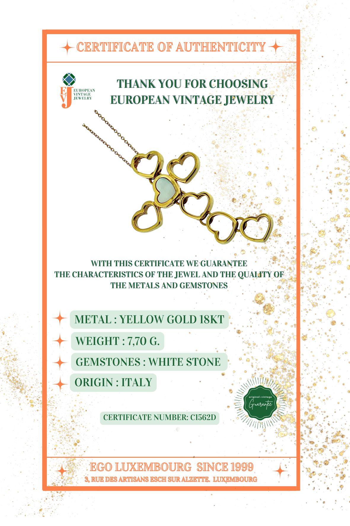 Collier Italien Croix de Coeurs Or Jaune 18 carats en vente 5