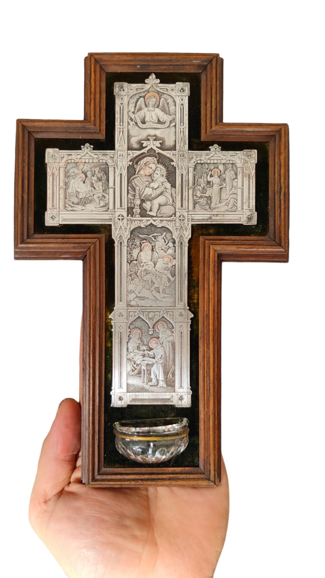 Croix italienne avec pot de Blessing du 19ème siècle Bon état - En vente à Madrid, ES