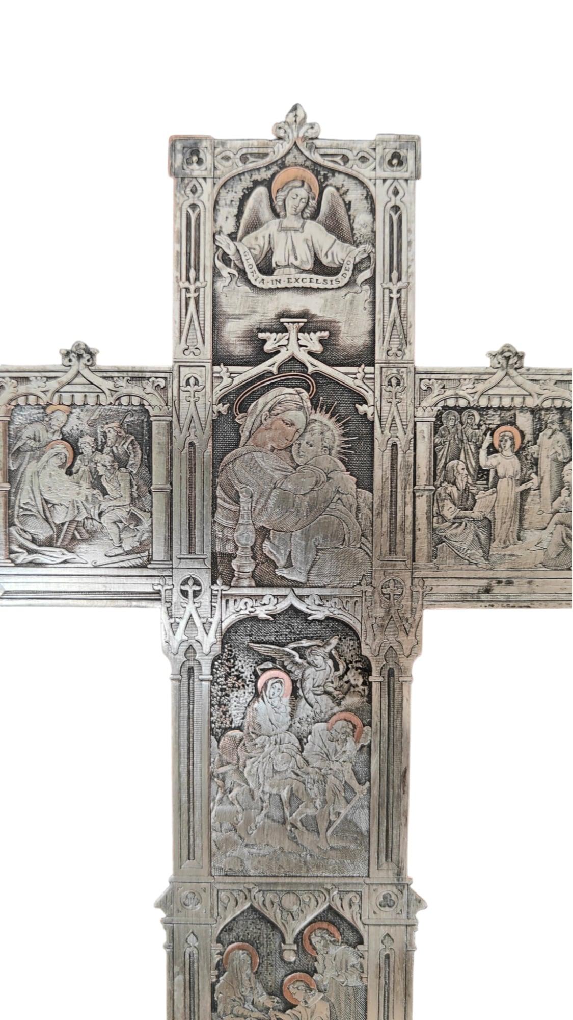 Croix italienne avec pot de Blessing du 19ème siècle en vente 1