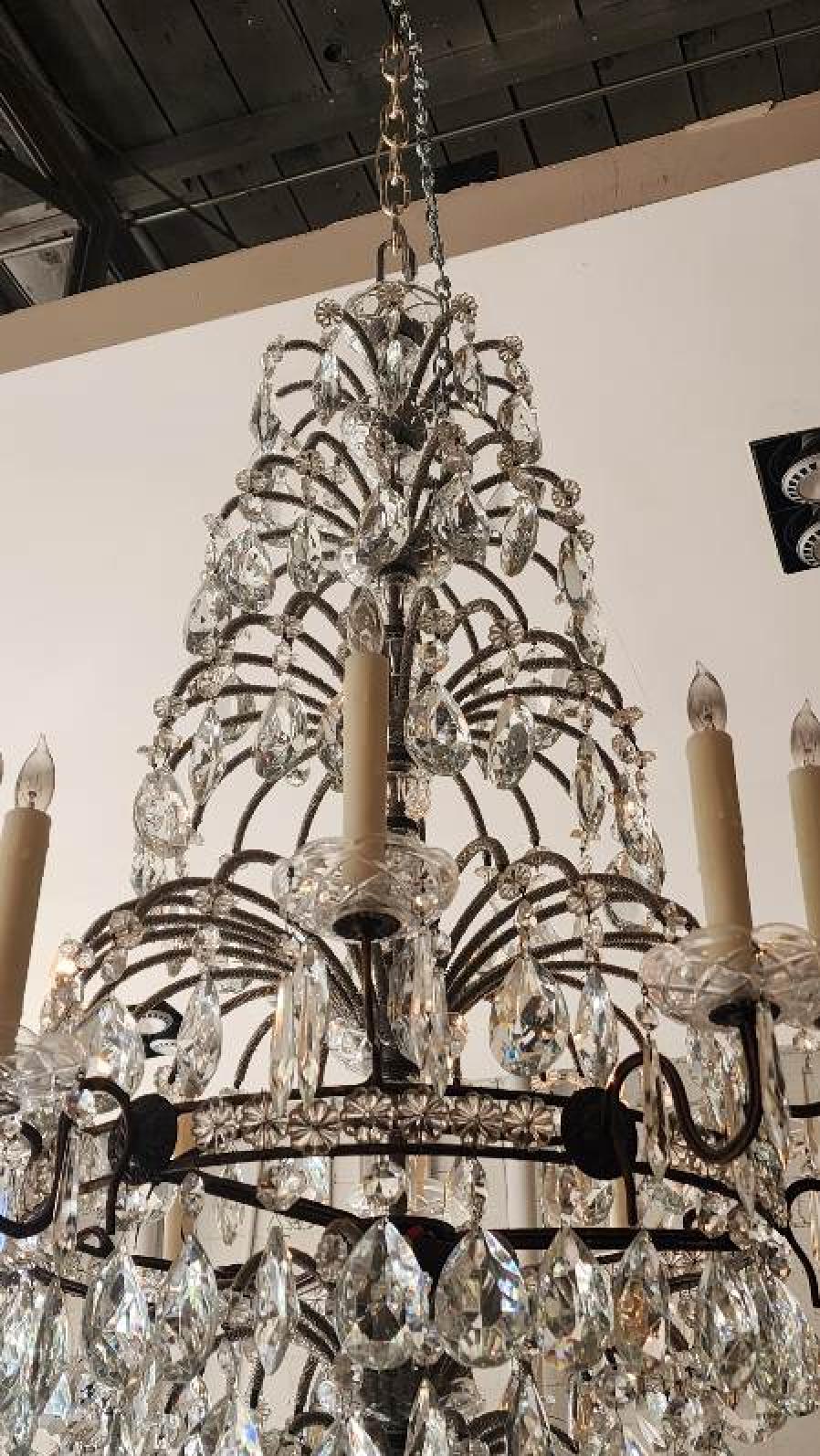 Metallo Lampadario italiano in cristallo e perline in vendita