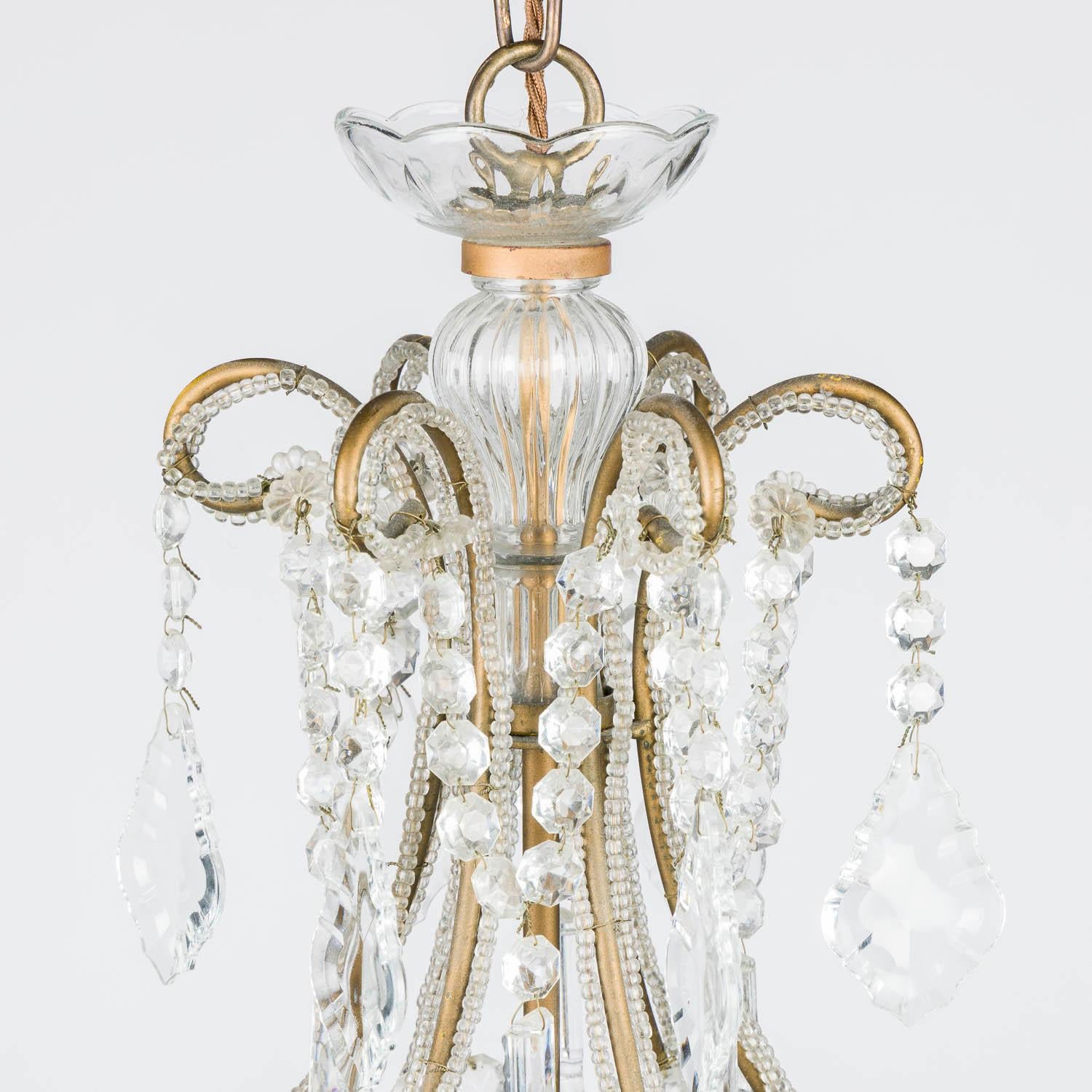 Métal Lustre à 6 lumières en cristal italien et perlage en vente