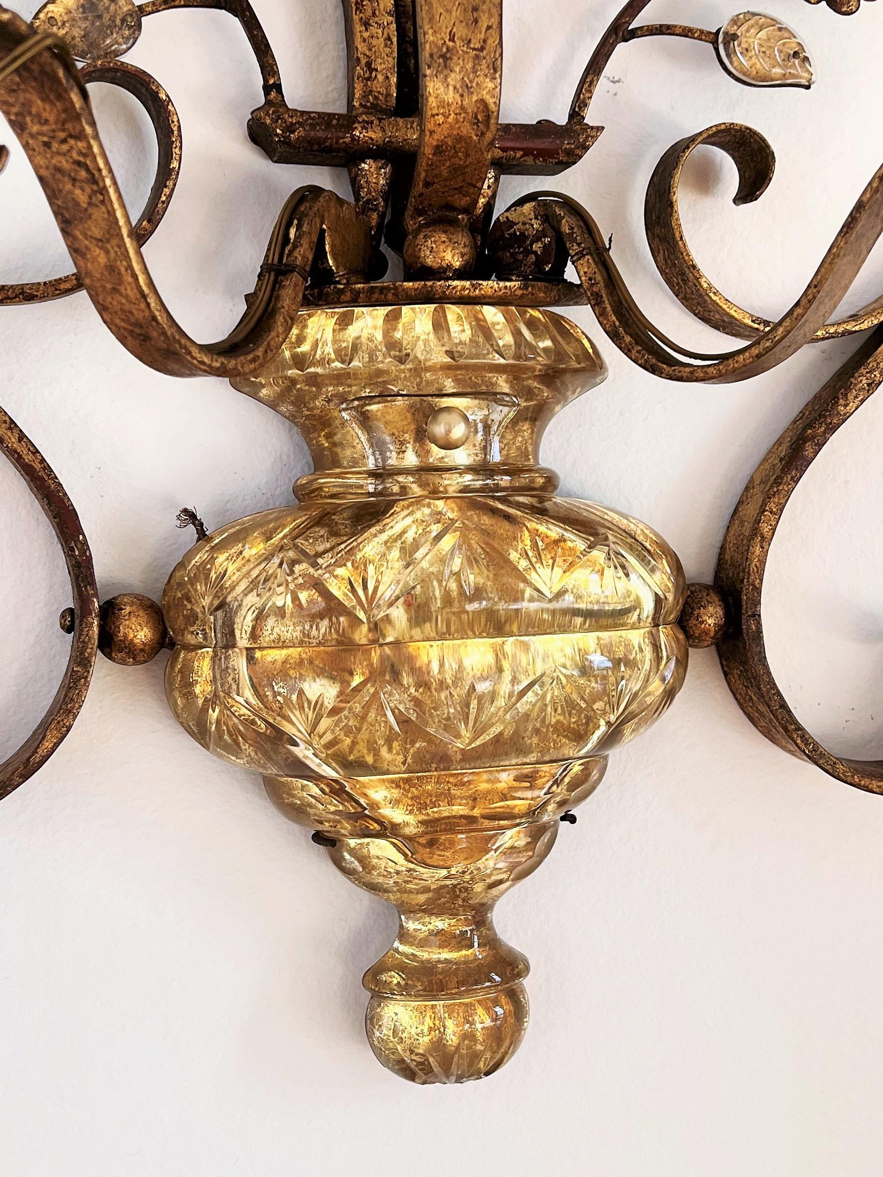 Italian Midcentury Large Wall Sconces in Glass and Gilt Iron by Banci Firenze For Sale 2