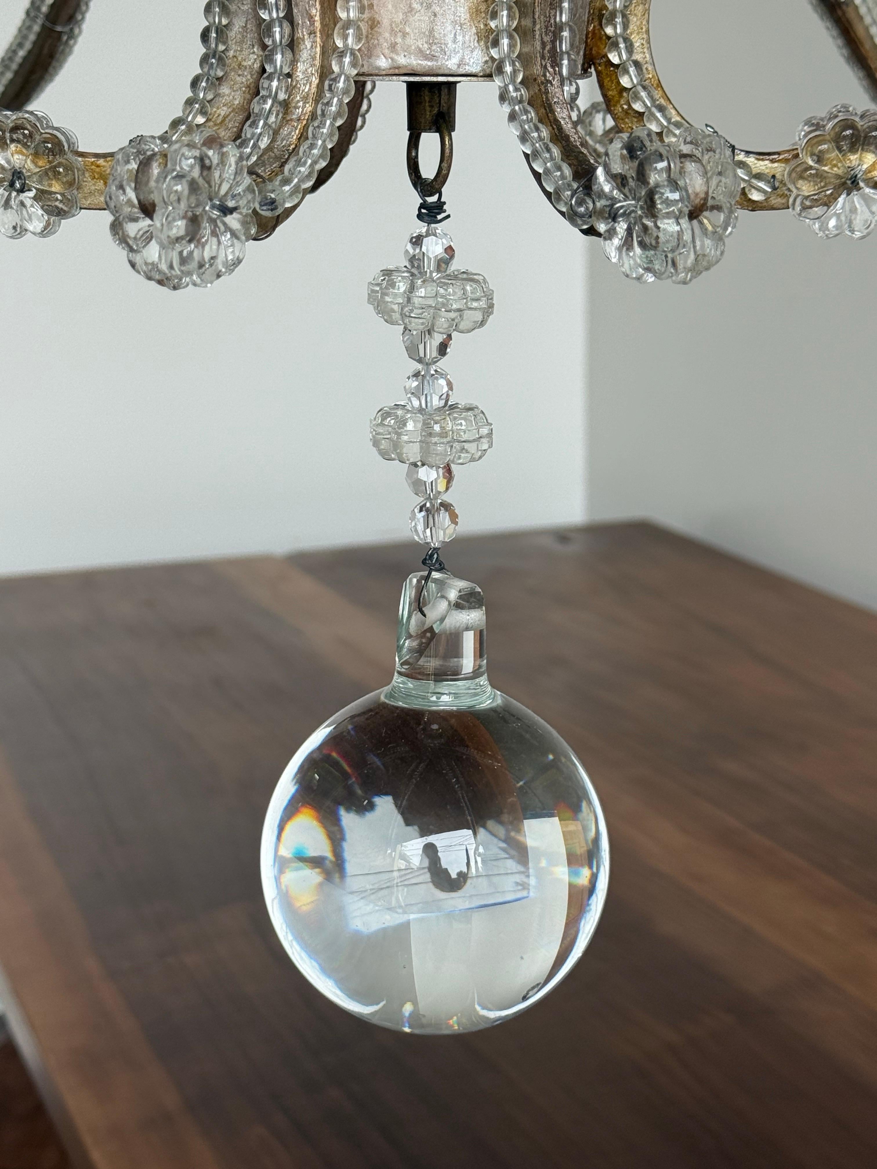 Lampadario di cristallo italiano con perline, metà del XX secolo in vendita 8