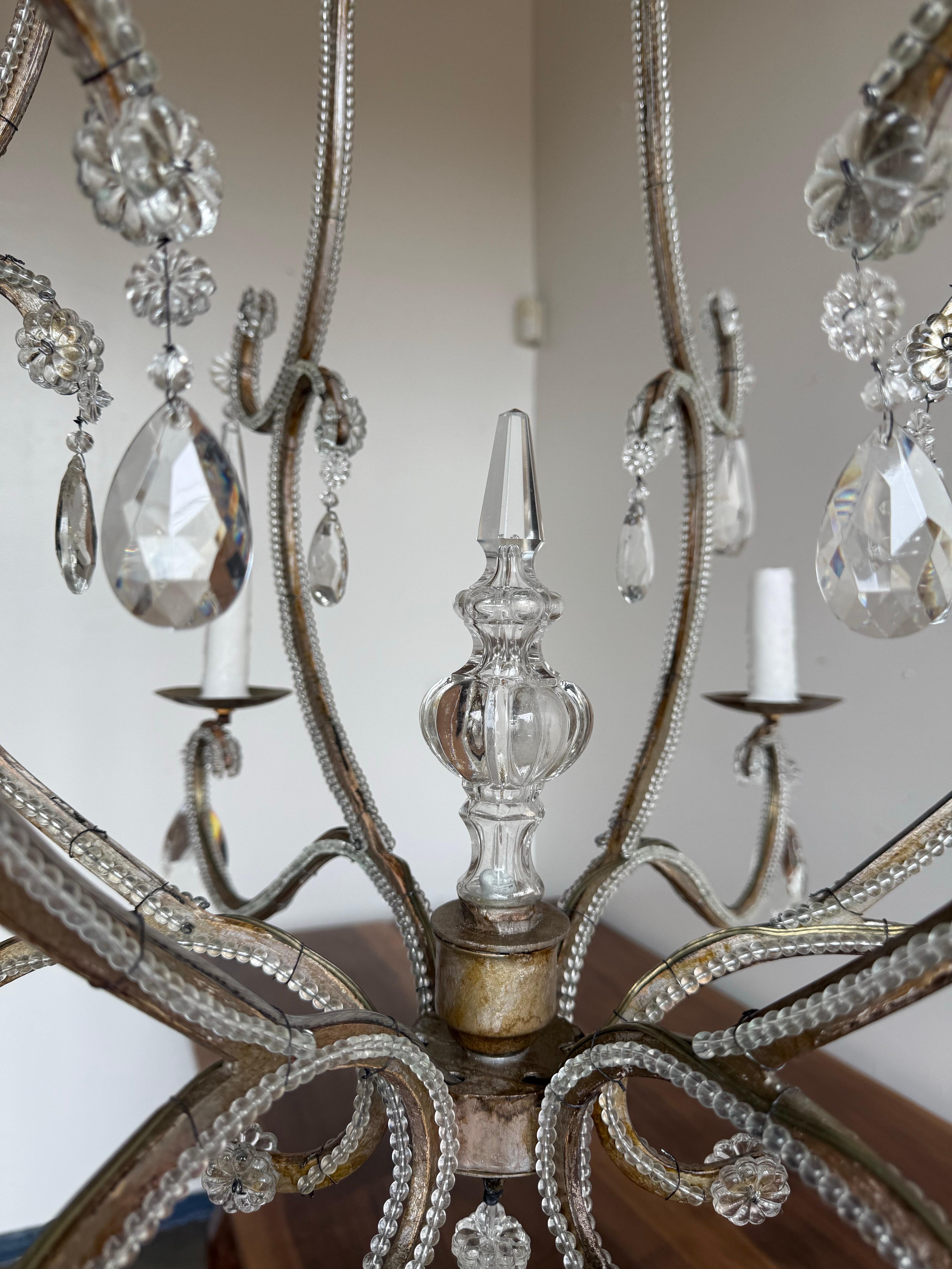 Rococò Lampadario di cristallo italiano con perline, metà del XX secolo in vendita