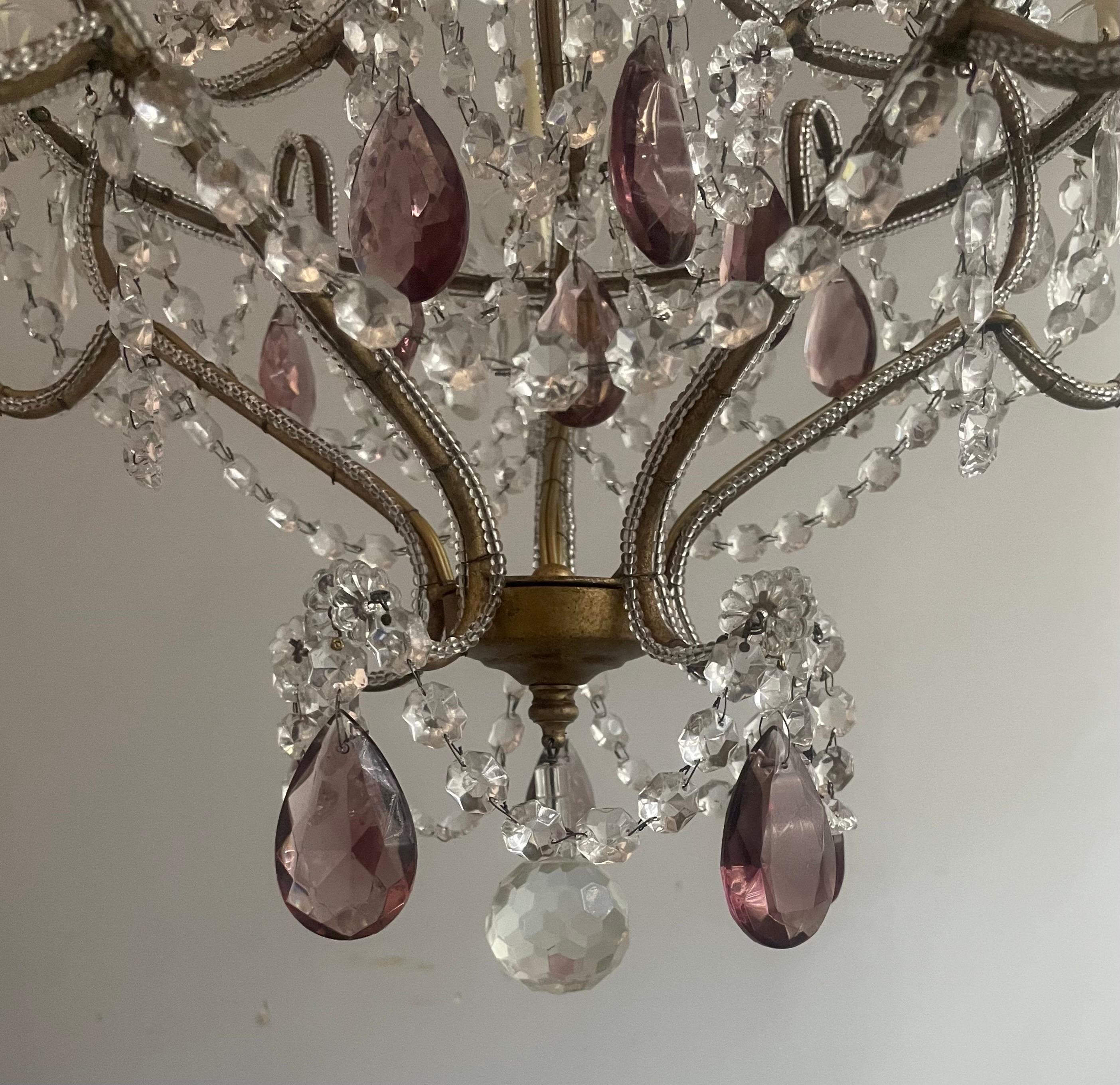 Lustre italien en perles de cristal avec prismes en verre améthyste en vente 2