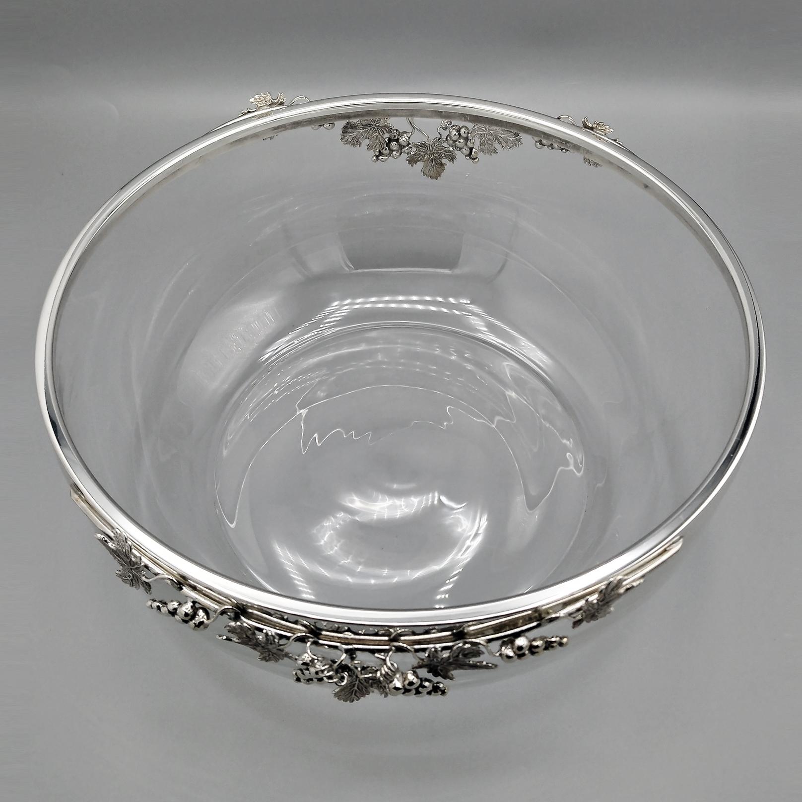 Italienische Kristallschale mit Rand und Dekoration Trauben in 800 Silber im Angebot 1