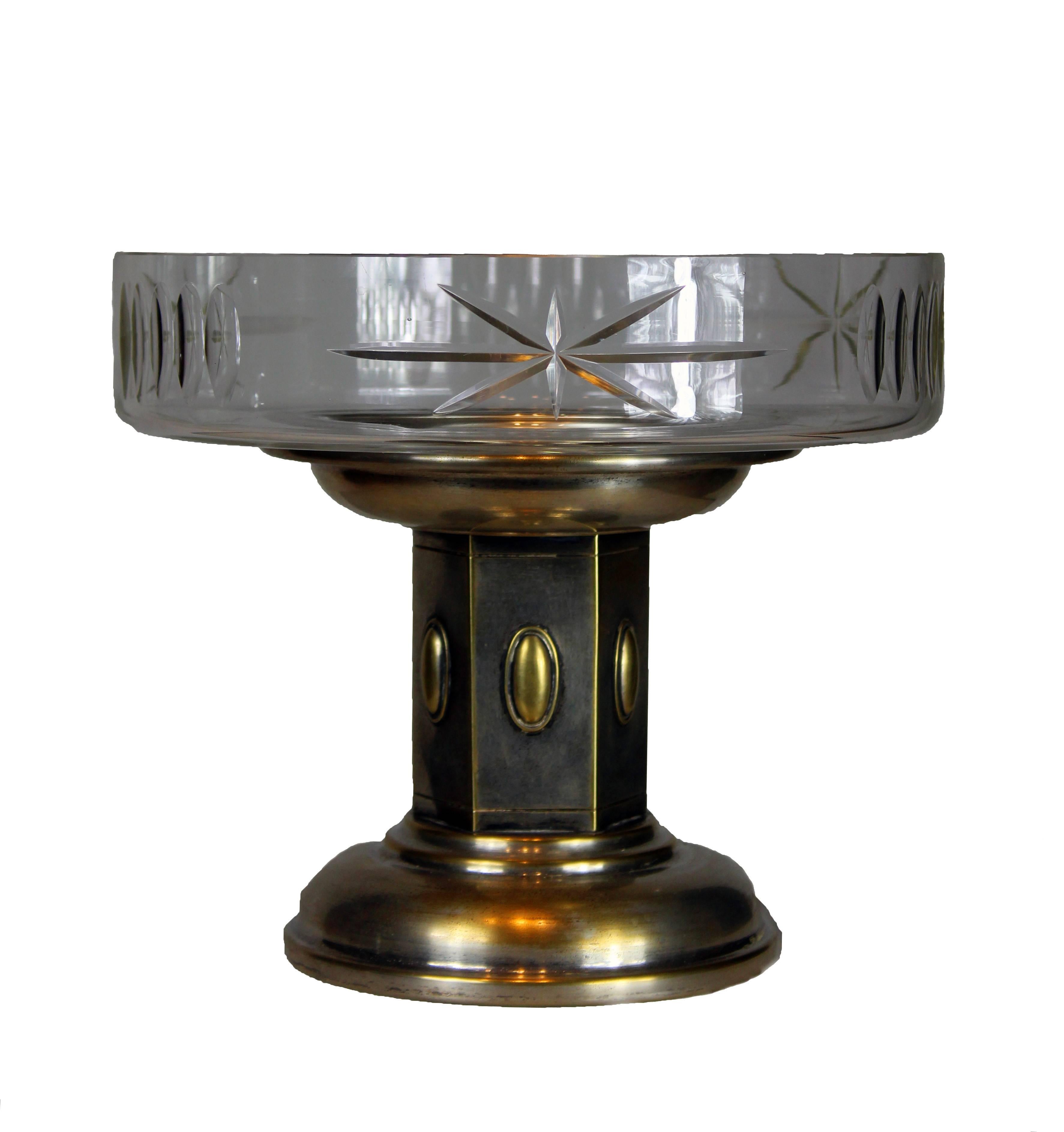 Mid-20th Century Italian Crystal Centrepiece Fruit Bowl Art Deco with Brass Decorations, 1930s
