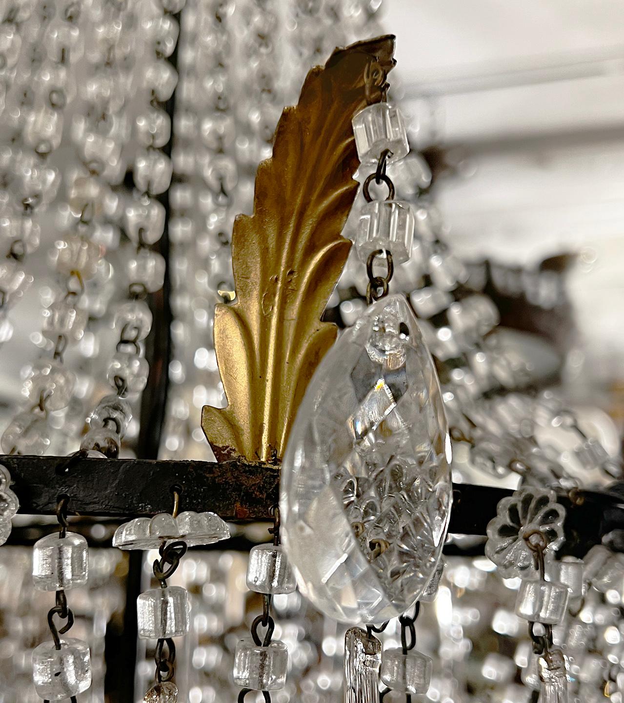 Early 20th Century Italian Crystal Chandelier For Sale