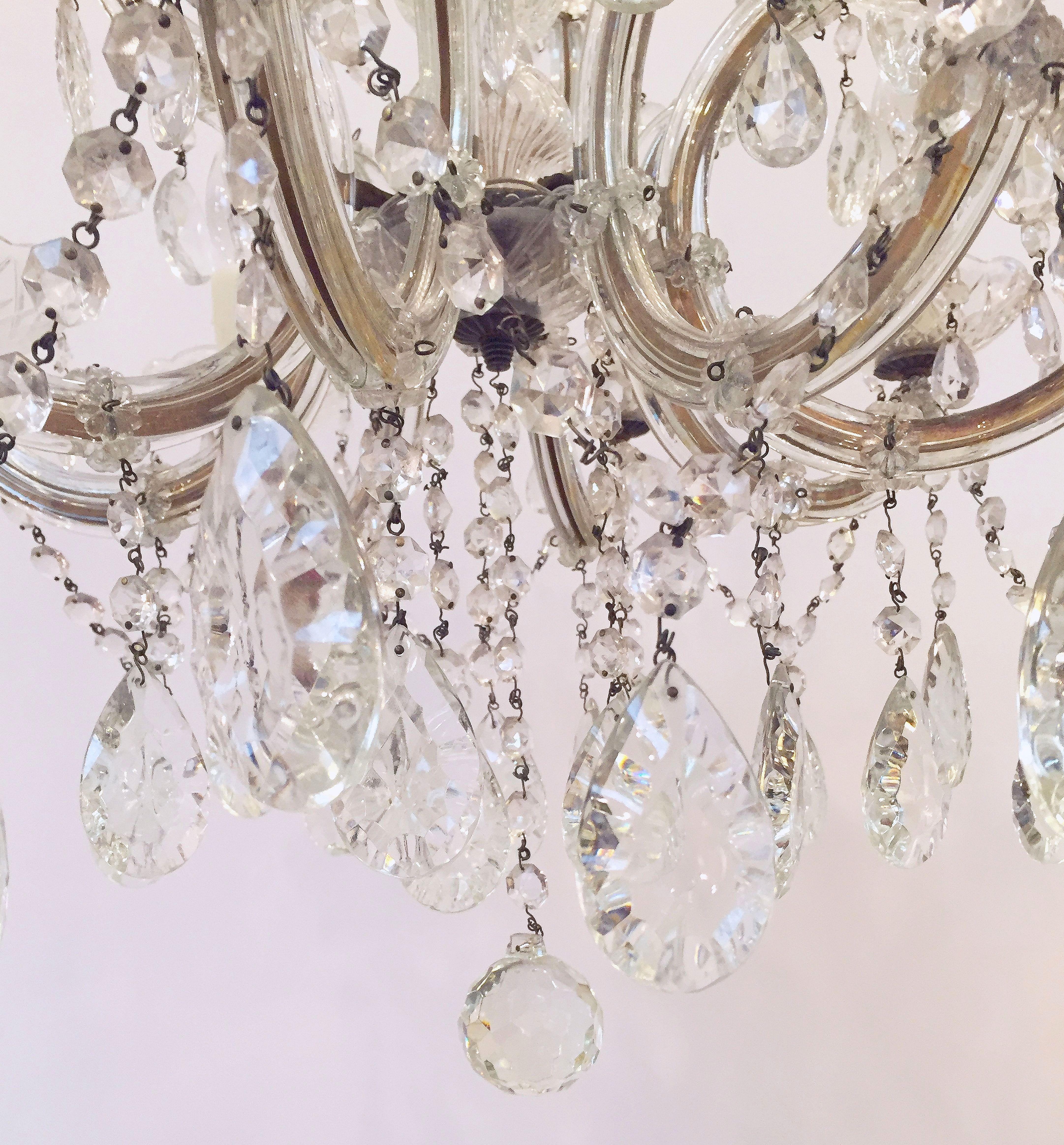 Maria Theresa Eight-Light Crystal Drop Chandelier from Italy For Sale 5