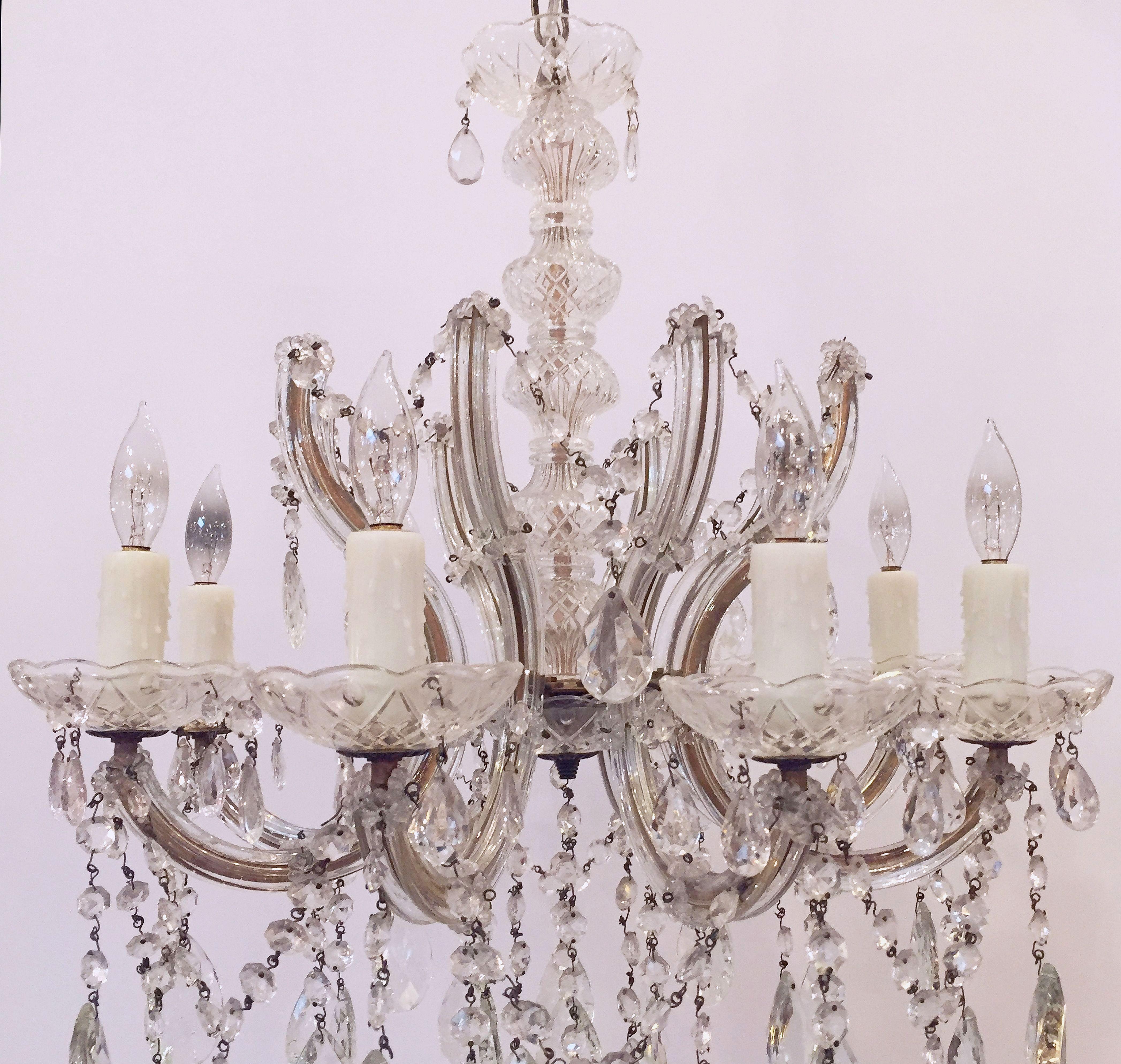 Maria Theresa Eight-Light Crystal Drop Chandelier from Italy In Good Condition For Sale In Austin, TX