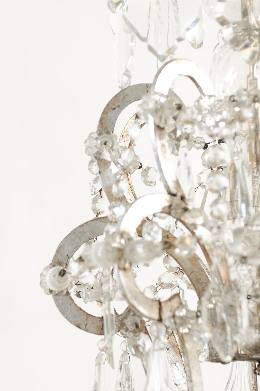 Lampadario italiano a 8 luci in cristallo e legno argentato, XIX secolo in vendita 9