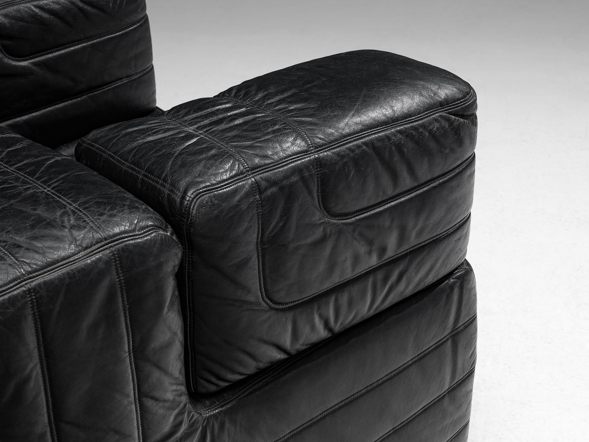 Chaise longue italienne Cubic en cuir noir en vente 4