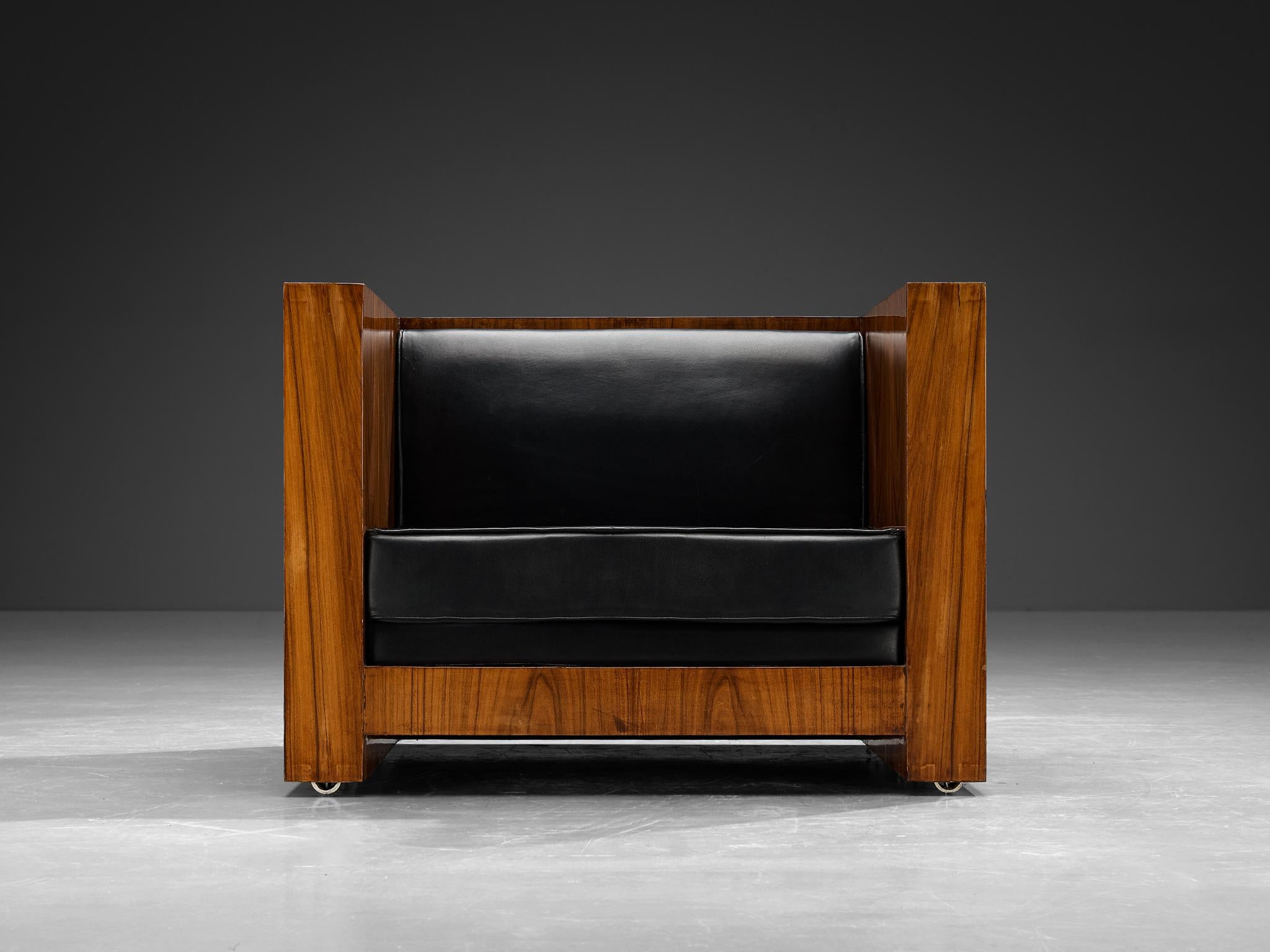 Fin du 20e siècle Chaise longue italienne Cubic en noyer et tapisserie noire