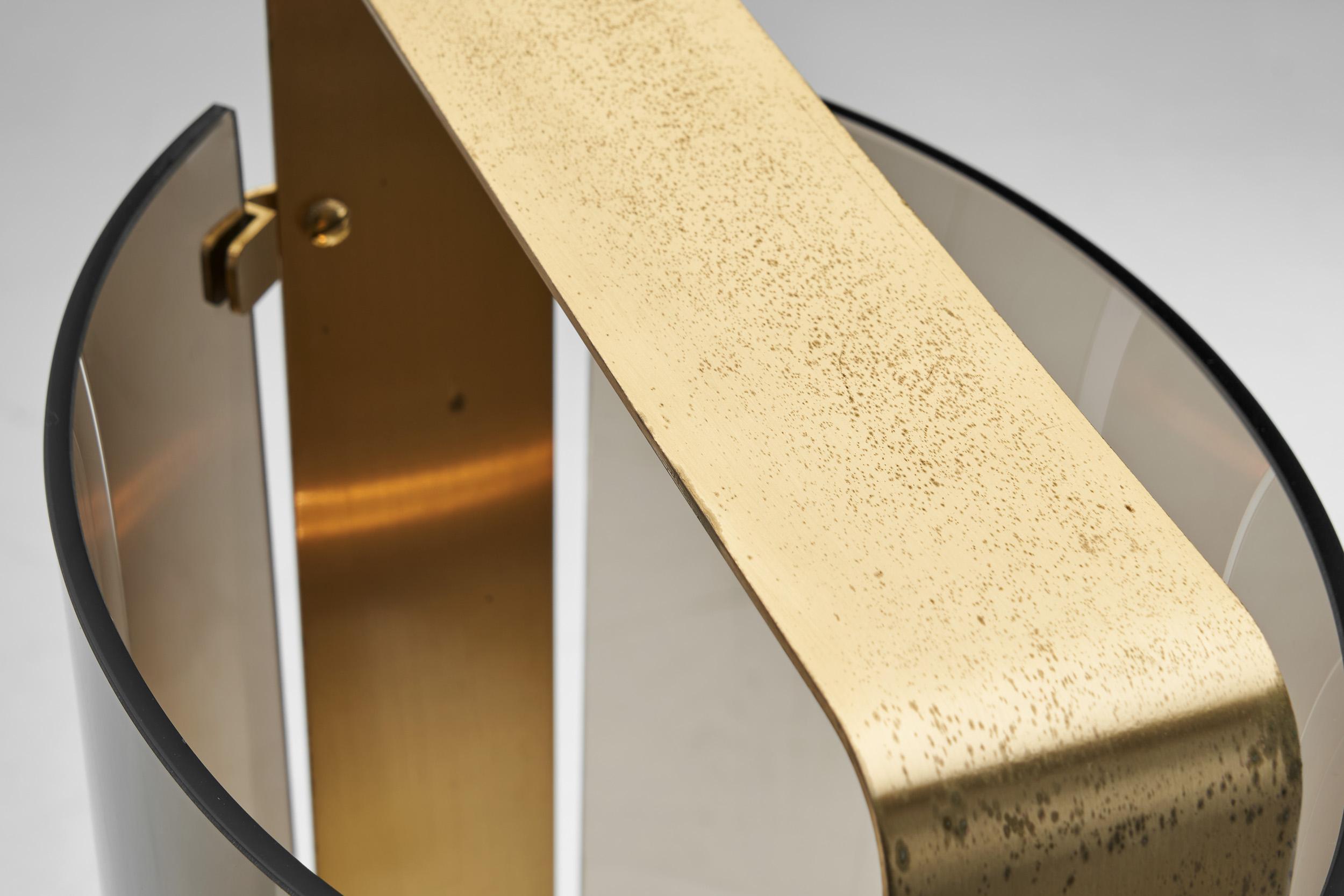 Italian Curved Glass and Brass Table Lamp by Fontana Arte (Attr.), Italy 1960s For Sale 5