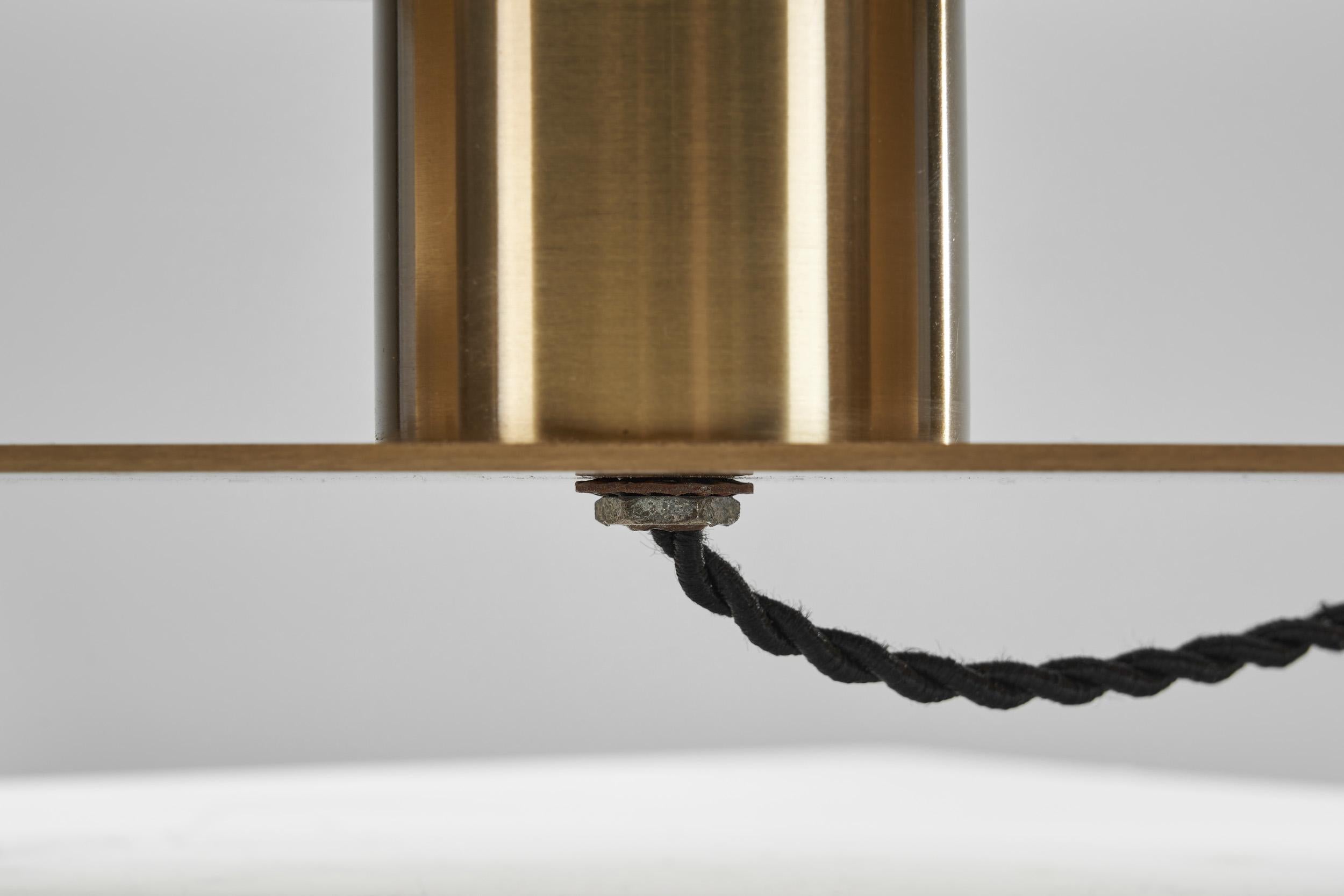 Italian Curved Glass and Brass Table Lamp by Fontana Arte (Attr.), Italy 1960s For Sale 13
