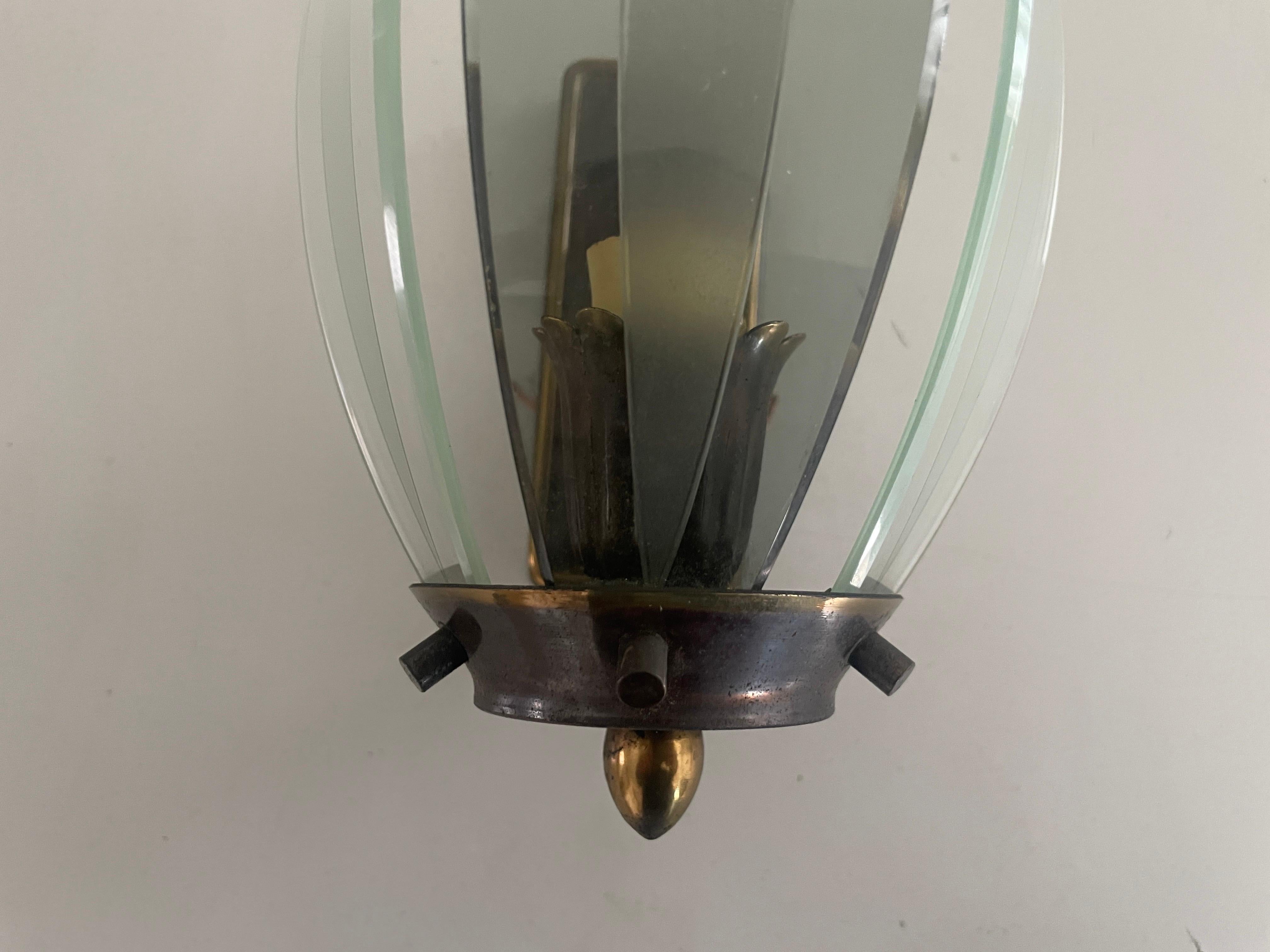 Ensemble de 3 appliques italiennes en verre incurvé et en métal, années 1950, Italie en vente 8