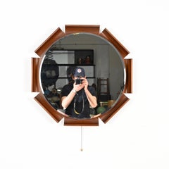 Miroir biseauté courbé italien rétroéclairé en teck par Ico Parisi pour ISA, 1968