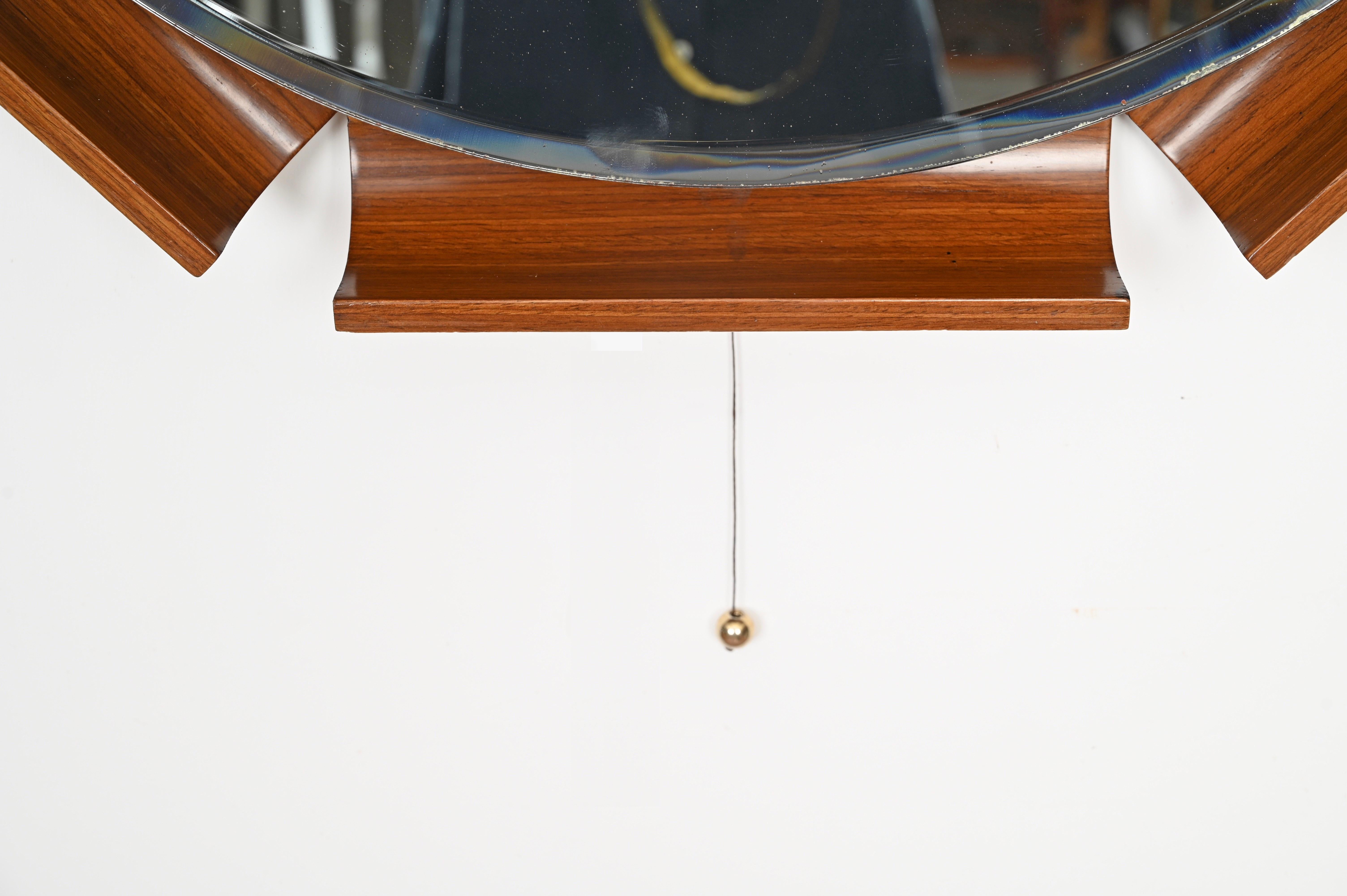 Italian Curved Teak Backlit Bevel Mirror by Ico Parisi for ISA, 1968 In Good Condition In Roma, IT