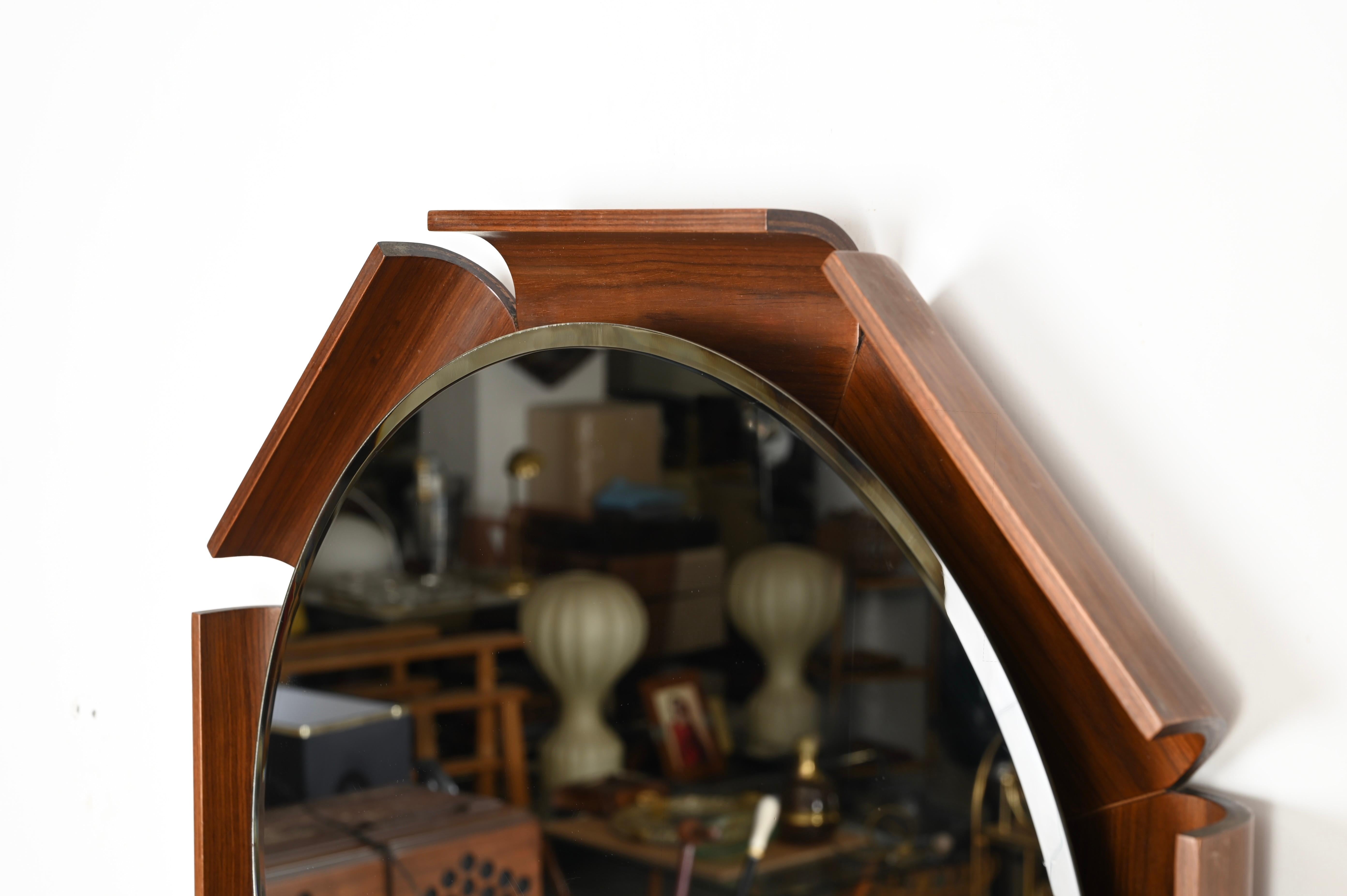 Italian Curved Teak Backlit Bevel Mirror by Ico Parisi for ISA, 1968 In Good Condition For Sale In Roma, IT