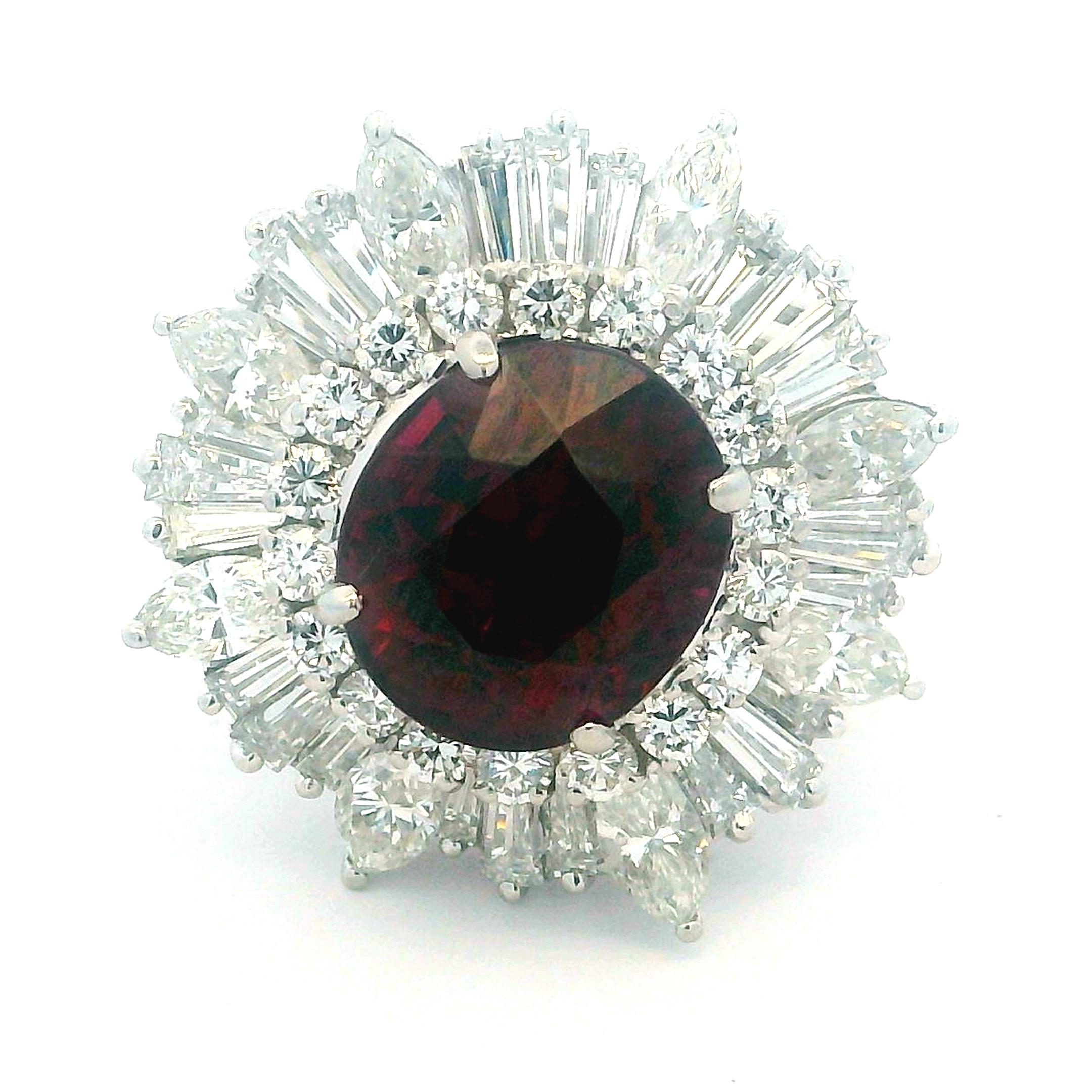 Anillo italiano Damiani de platino con granate de 6,15 quilates y diamantes de 3,25 quilates en venta 11